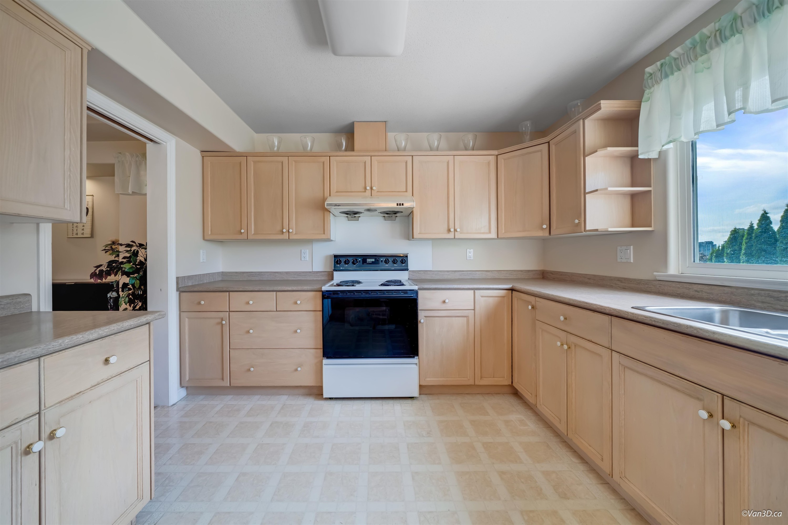 2870 Stanley Place, Coquitlam, BC