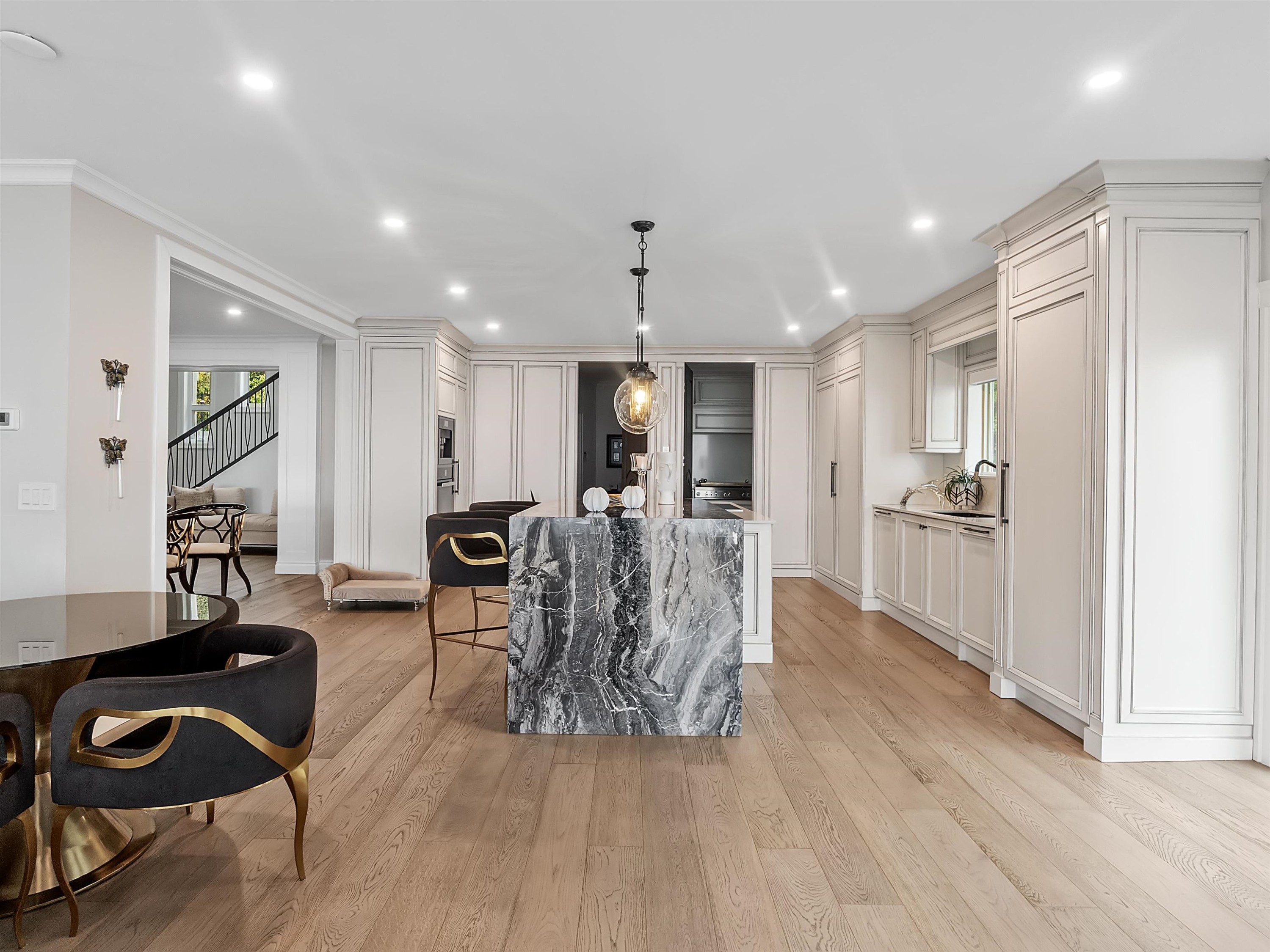 1439 Chippendale Road, West Vancouver, BC