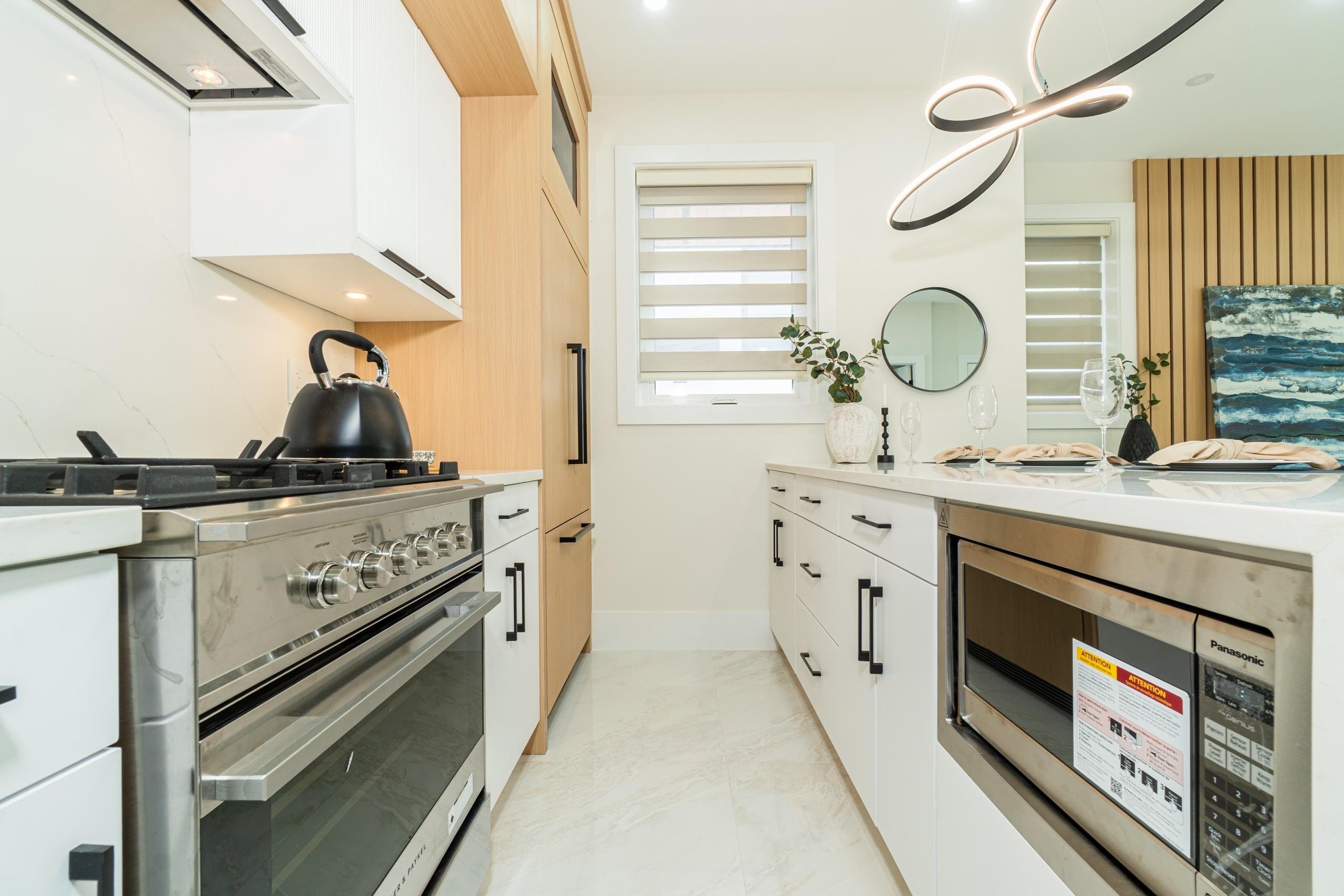 1552 66Th Avenue W, Vancouver, BC