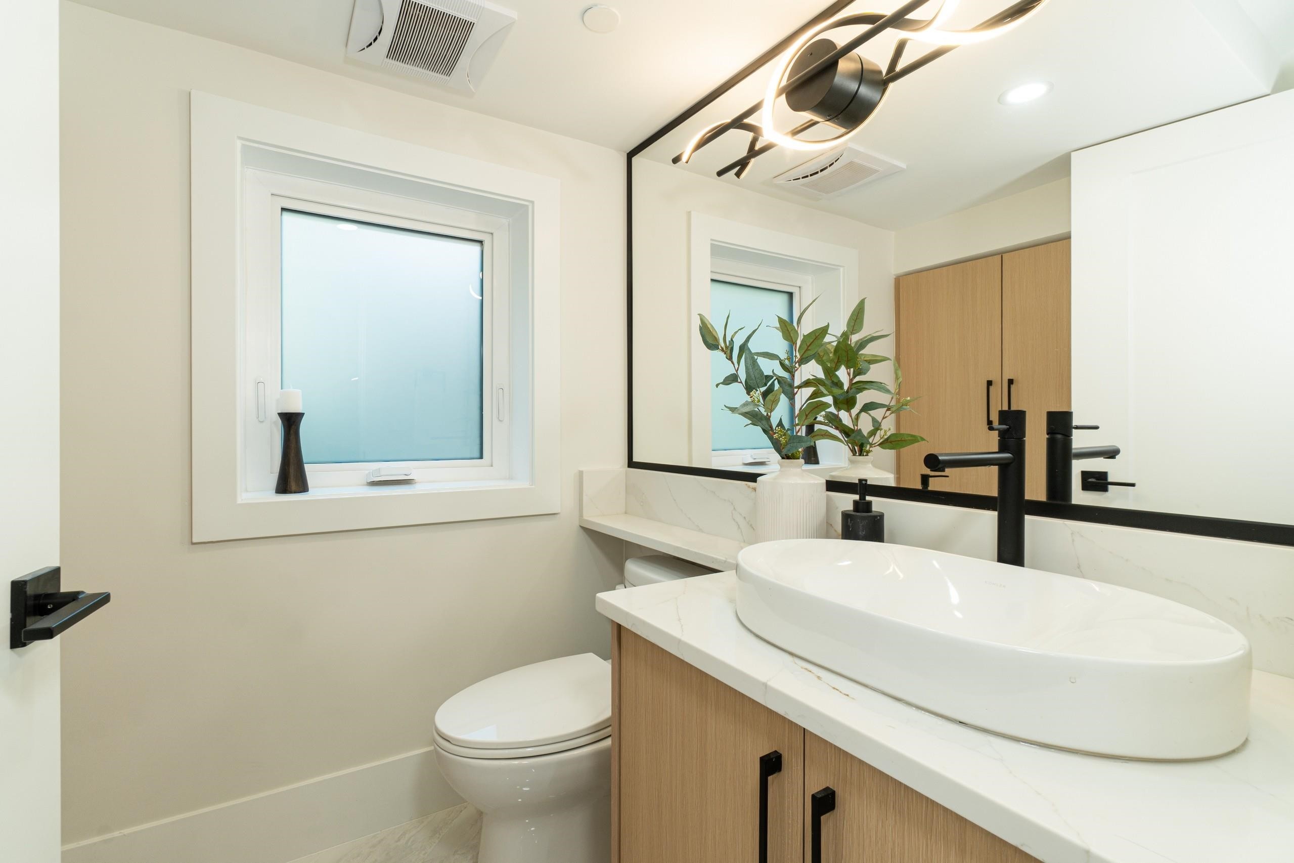 1552 66Th Avenue W, Vancouver, BC