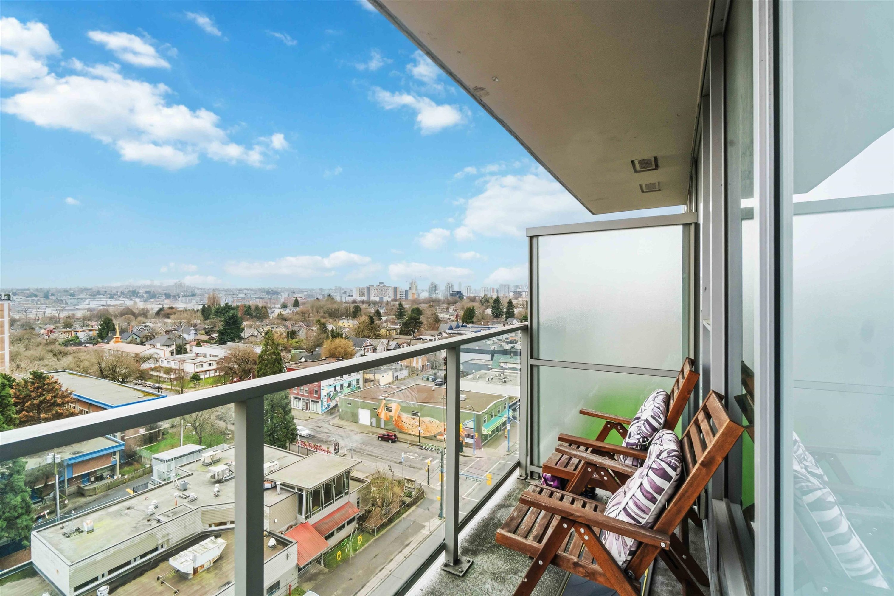 1108-933 Hastings Street E, Vancouver, BC