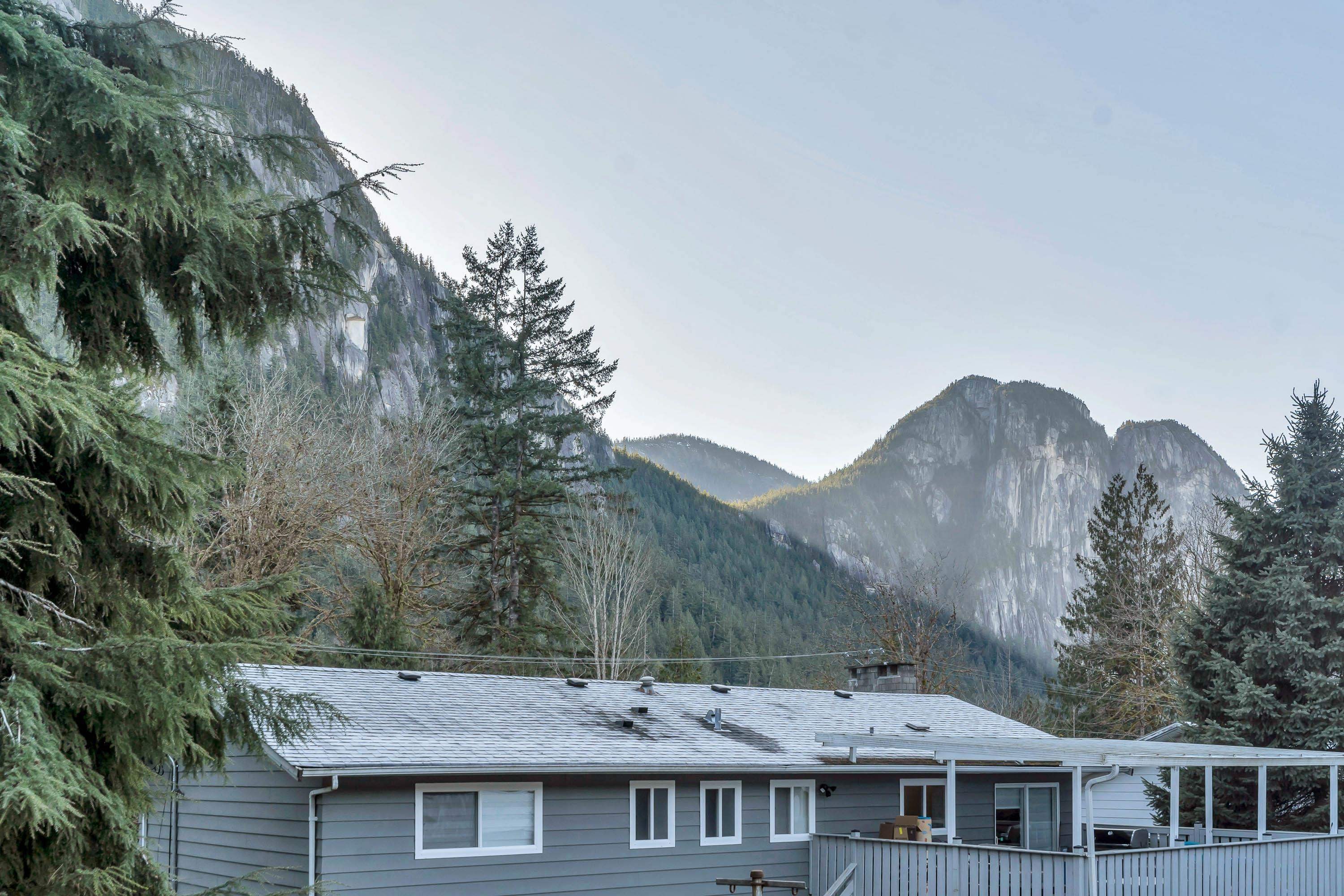 38276 Myrtlewood Crescent, Squamish, BC