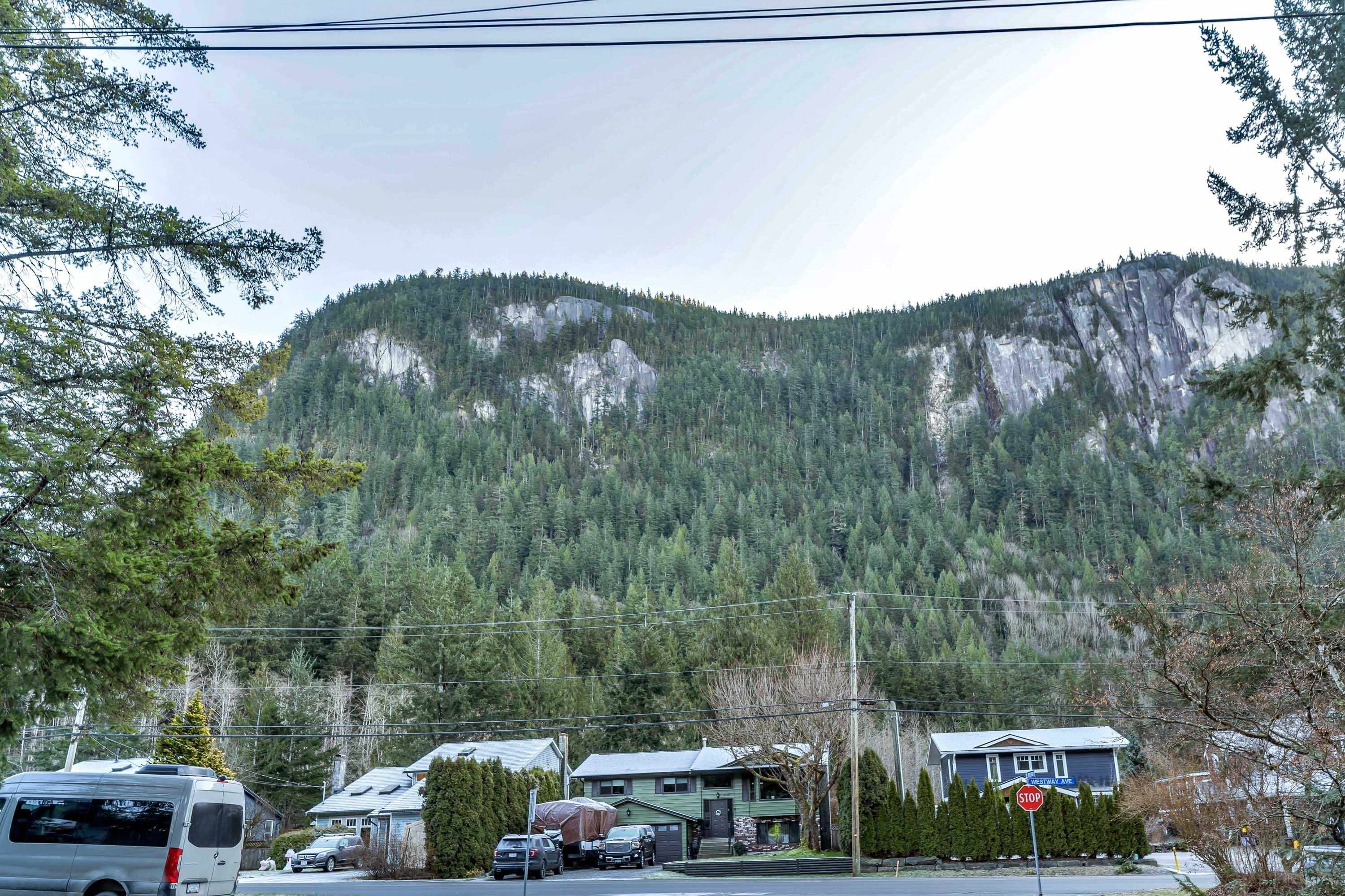 38276 Myrtlewood Crescent, Squamish, BC