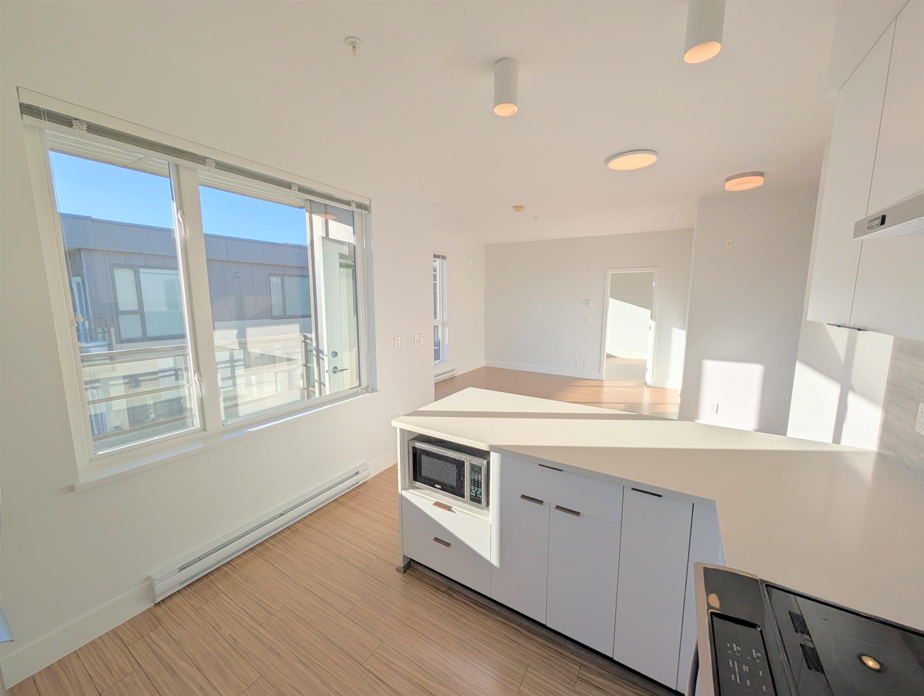 Ph15-5355 Lane Street, Burnaby, BC