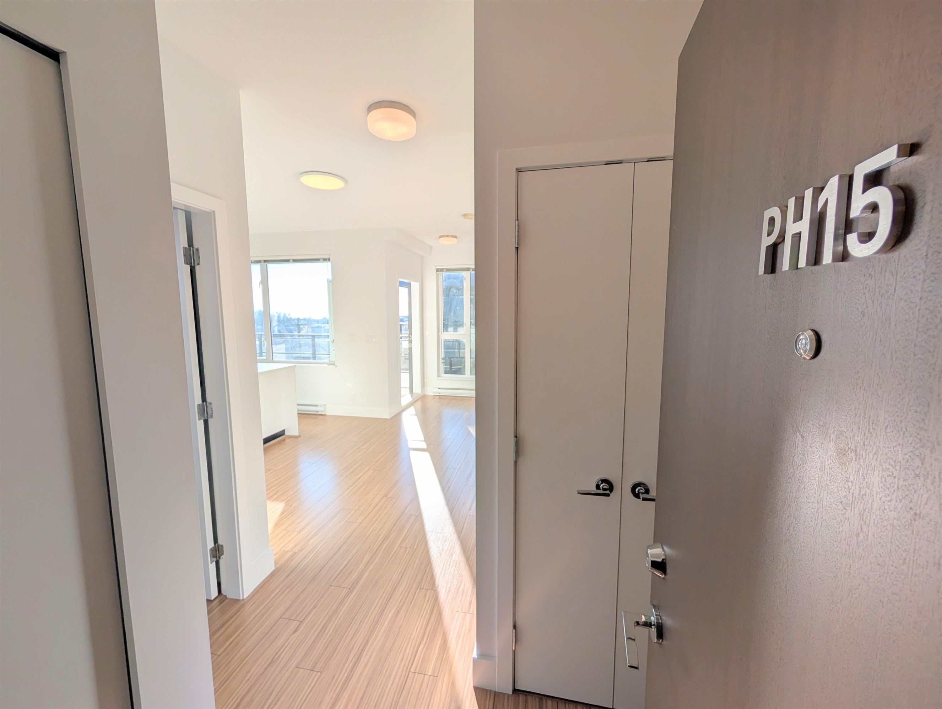 Ph15-5355 Lane Street, Burnaby, BC