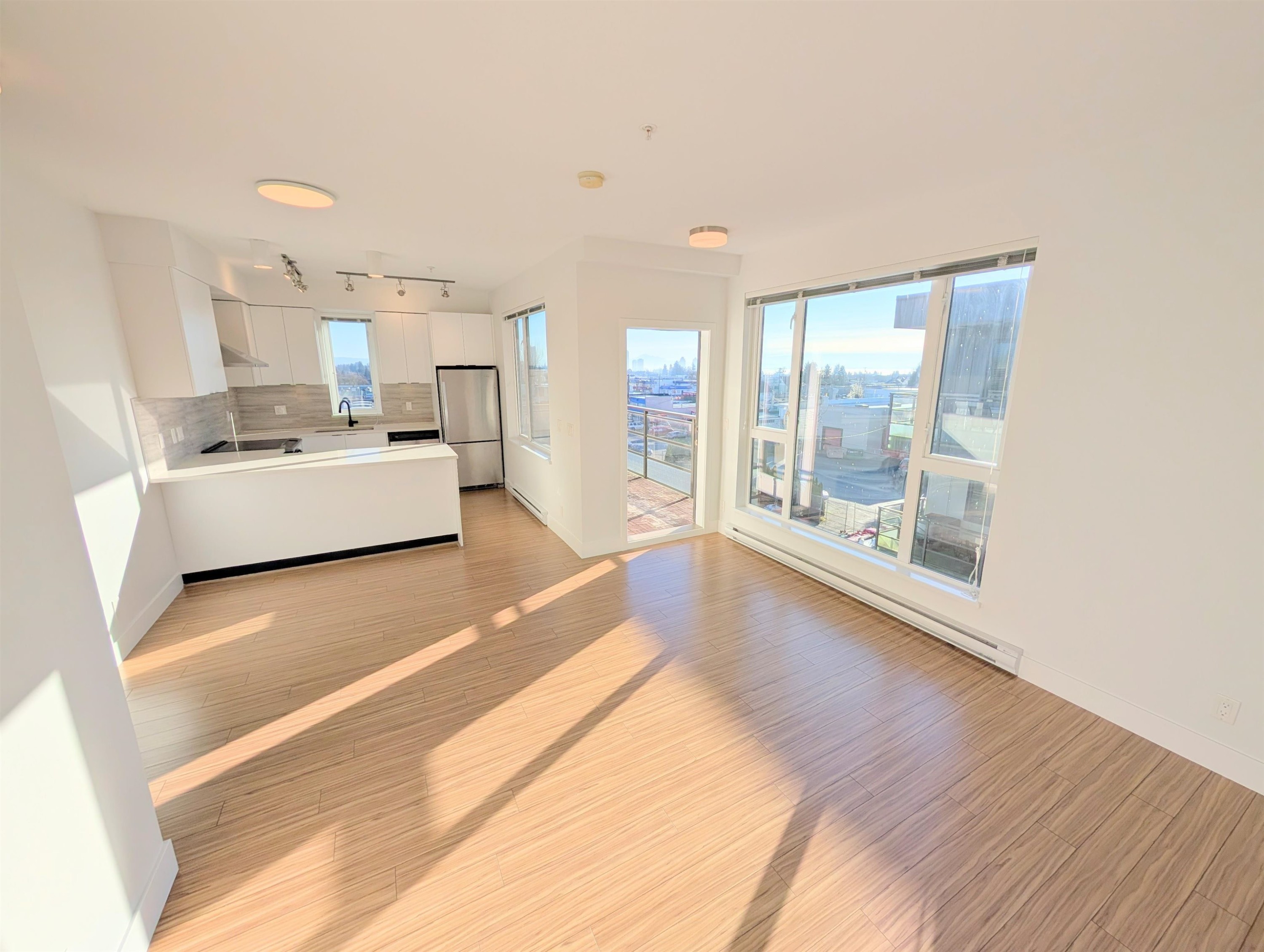 Ph15-5355 Lane Street, Burnaby, BC