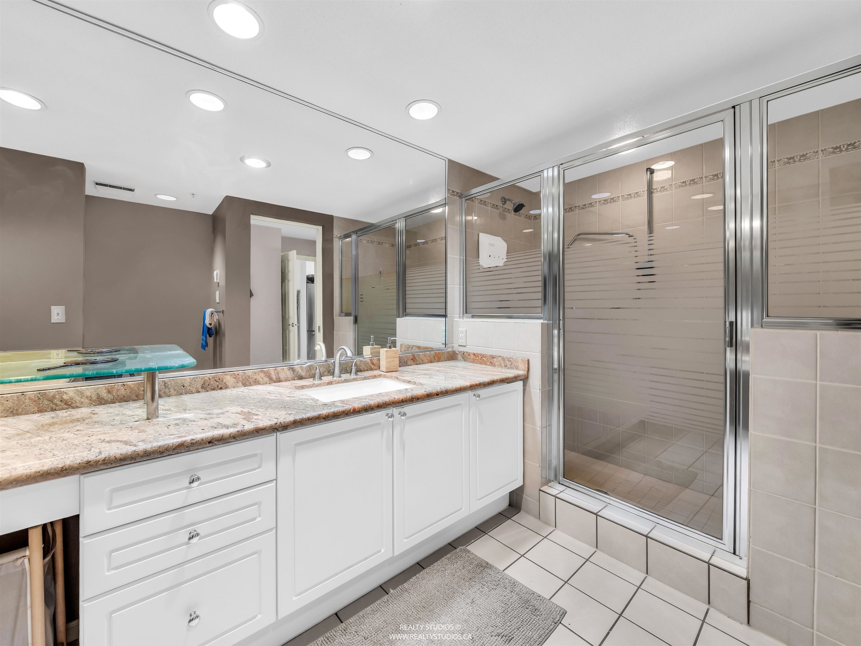 302-3670 Banff Court, North Vancouver, BC