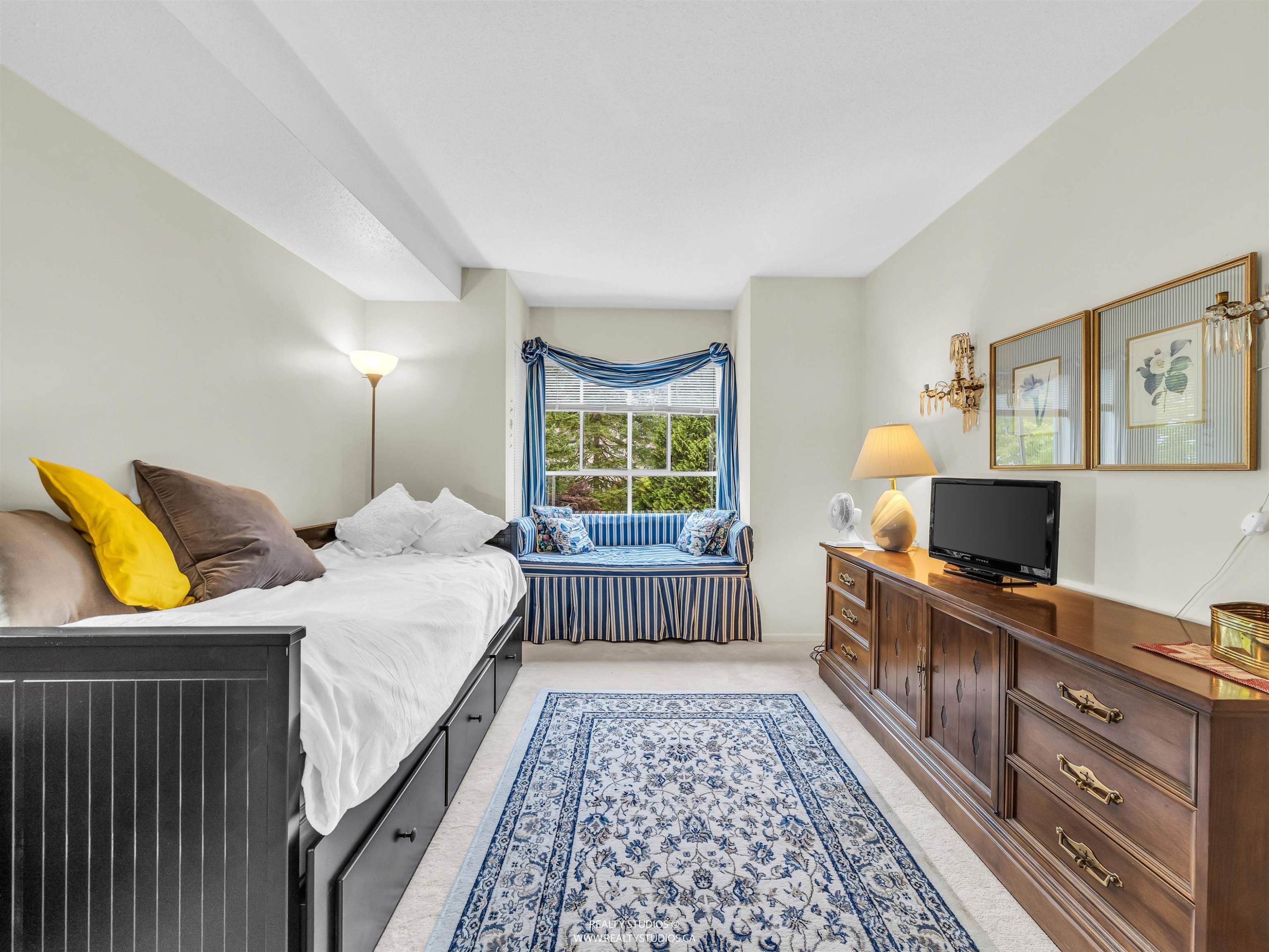 302-3670 Banff Court, North Vancouver, BC