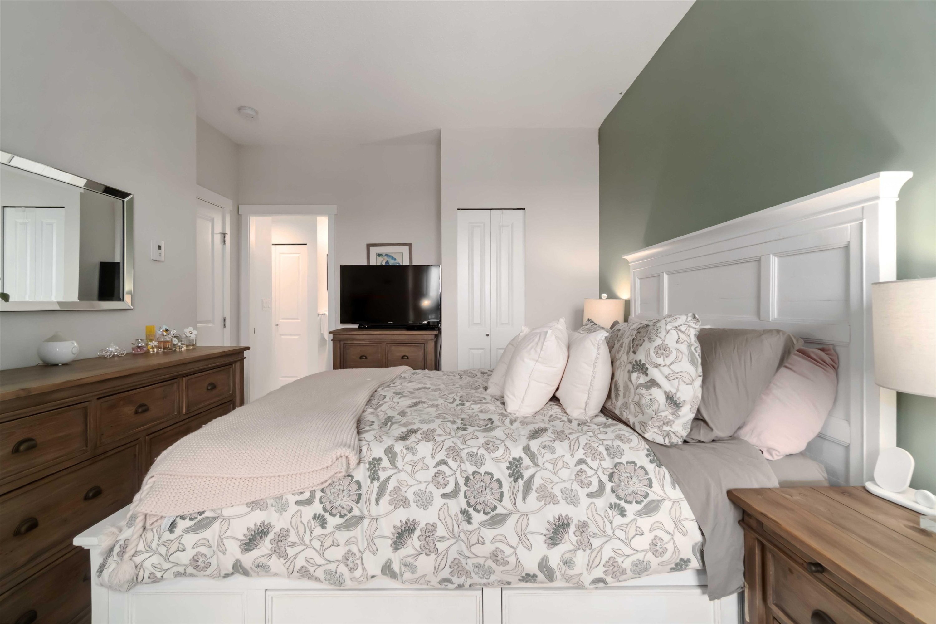 503-9168 Slopes Mews, Burnaby, BC