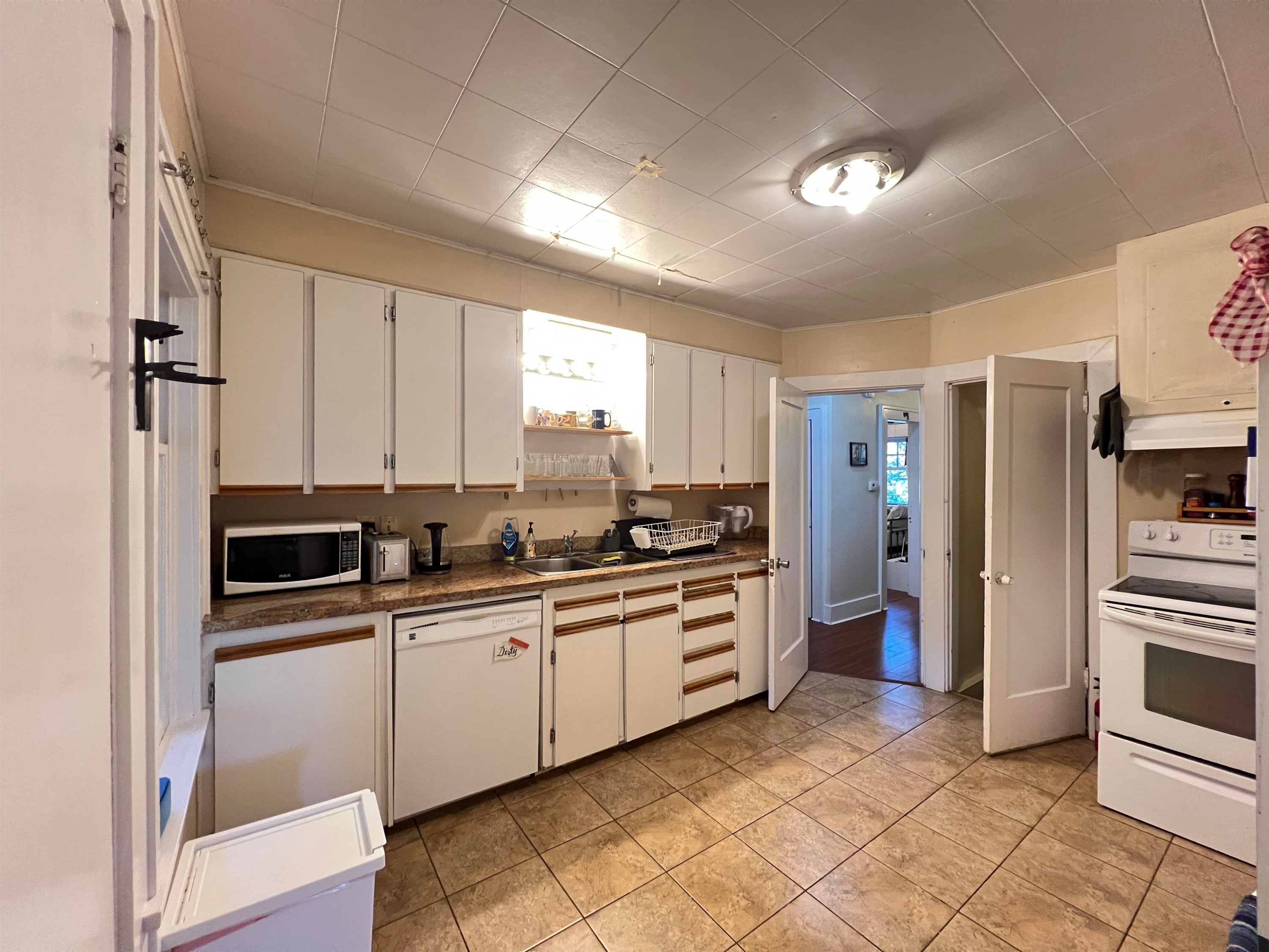 2080 33Rd Avenue W, Vancouver, BC