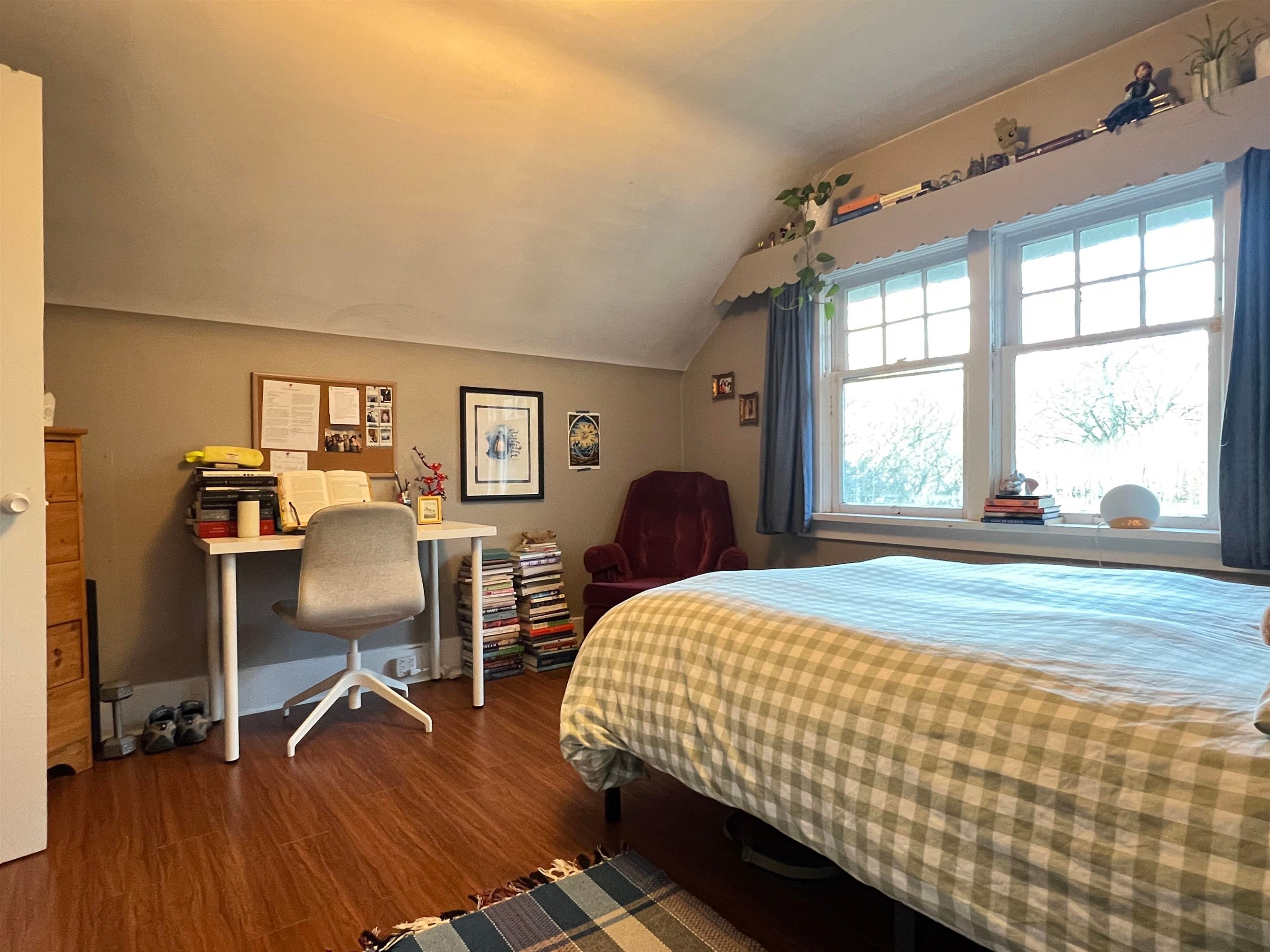 2080 33Rd Avenue W, Vancouver, BC