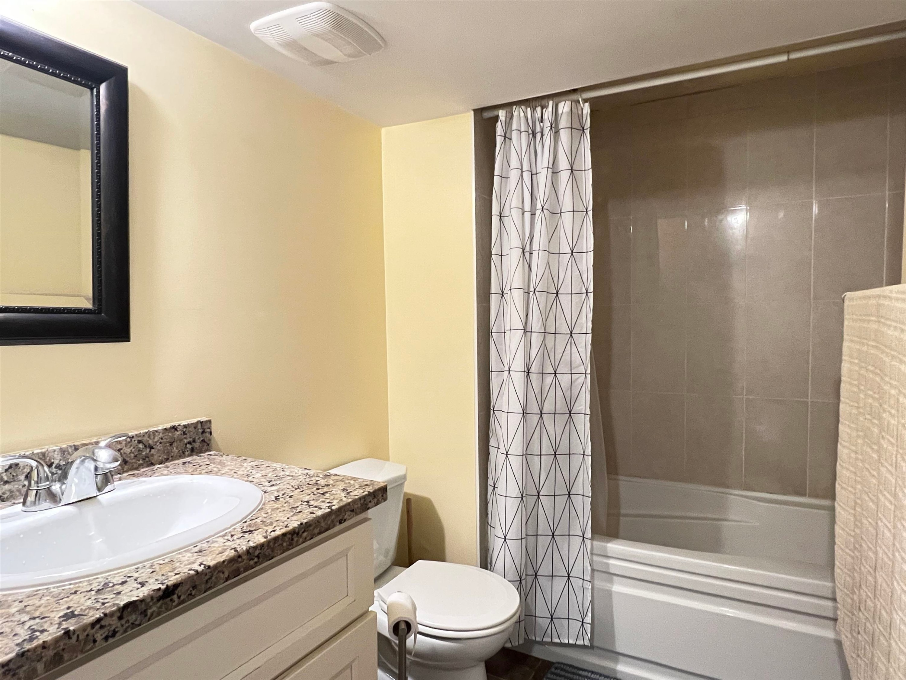 2080 33Rd Avenue W, Vancouver, BC