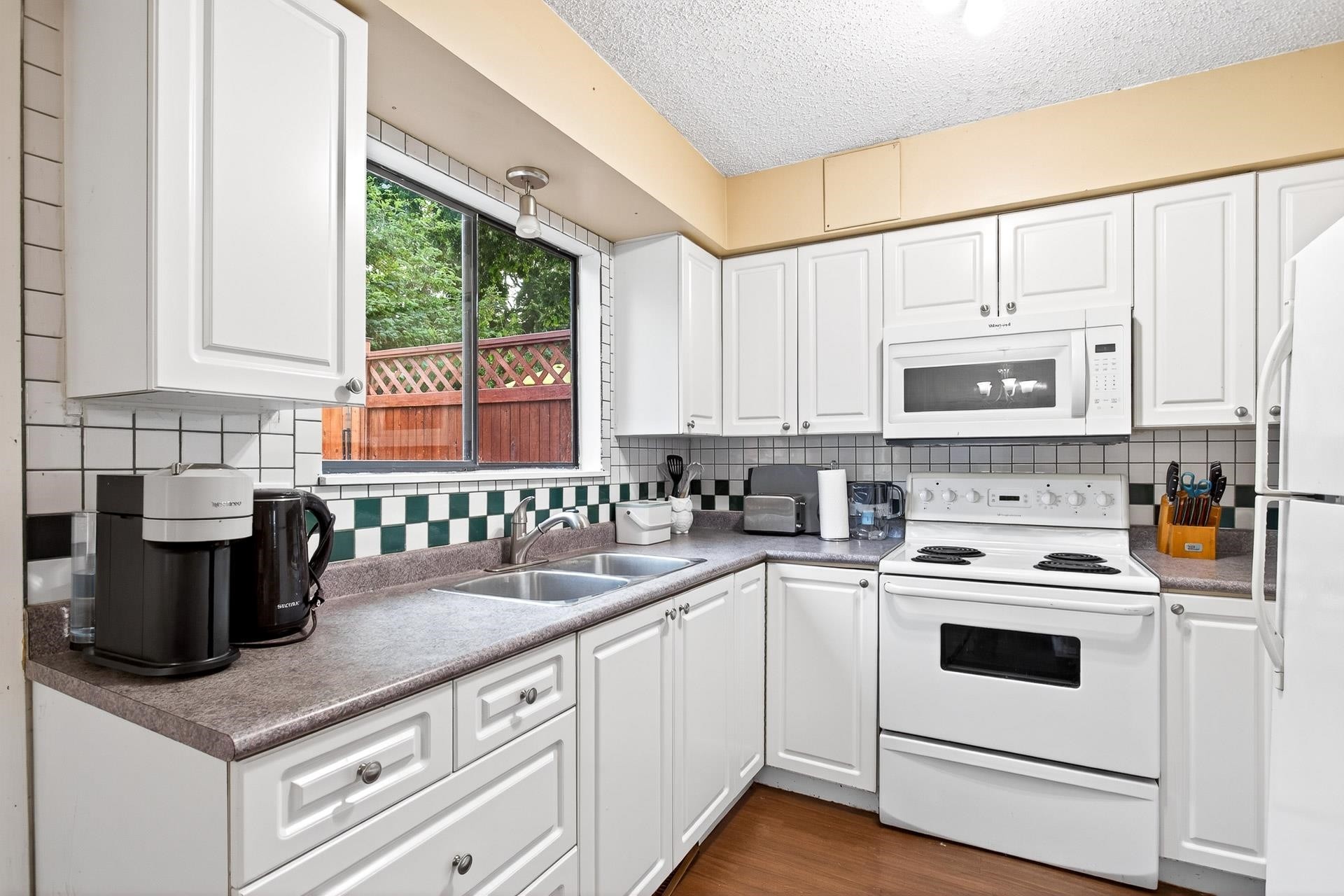 830 Ingersoll Avenue, Coquitlam, BC