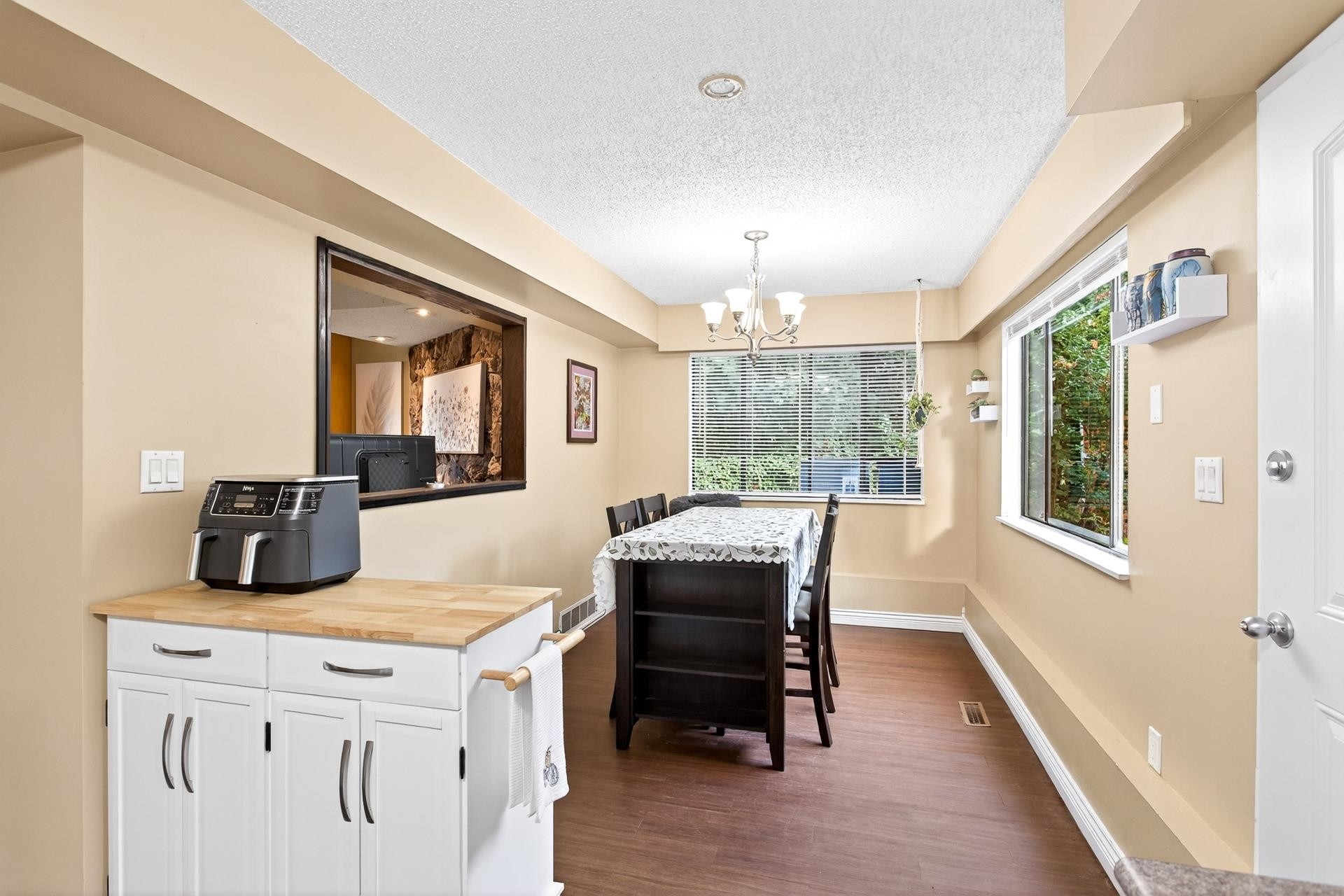 830 Ingersoll Avenue, Coquitlam, BC