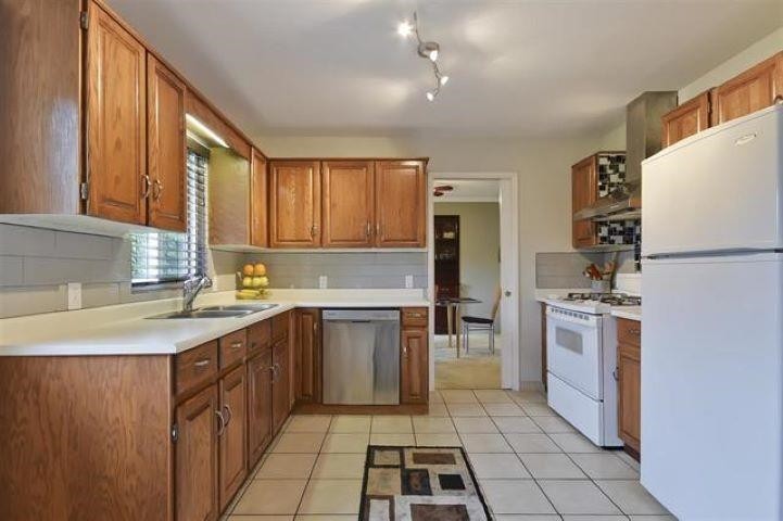 1256 53A Street, Delta, BC