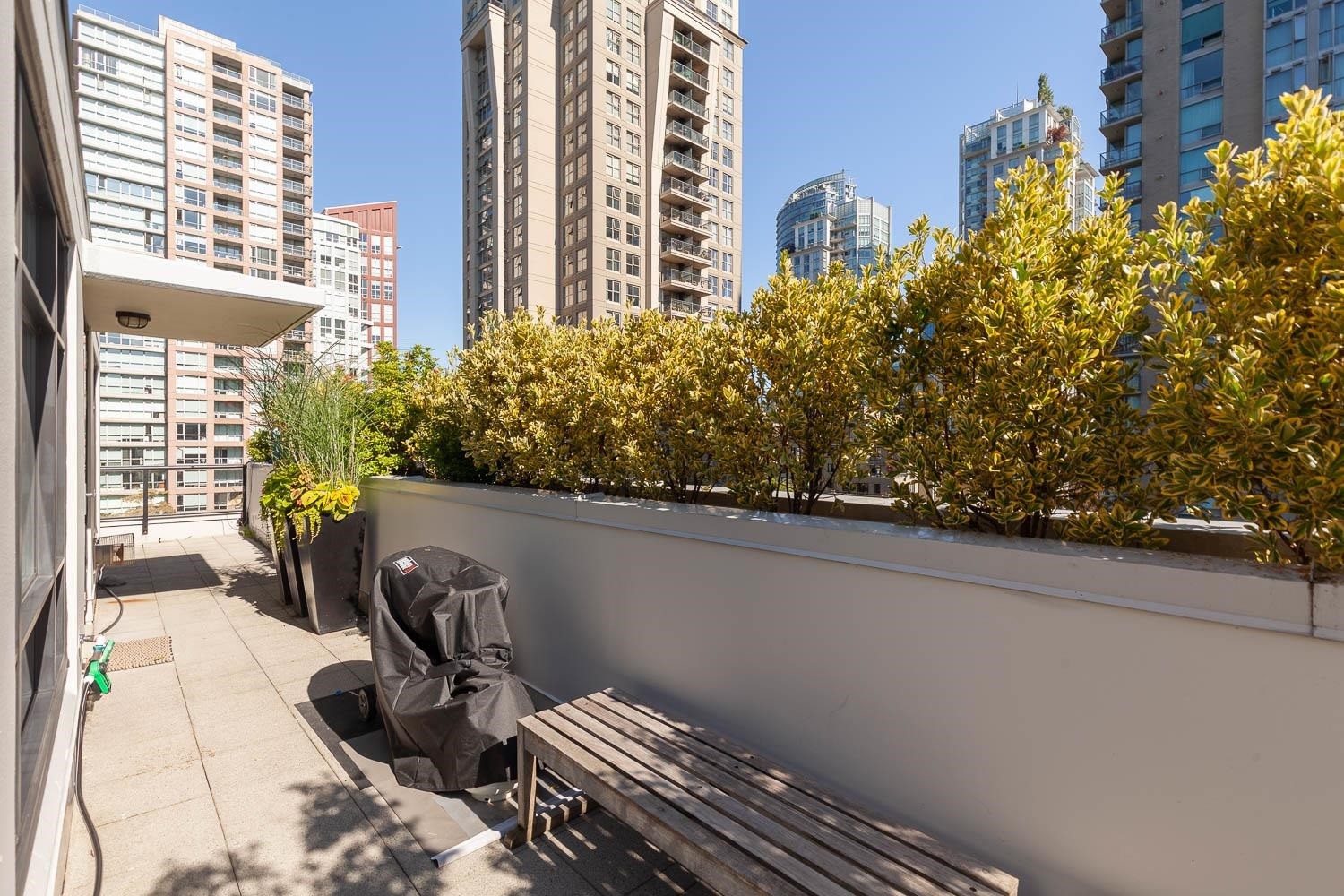 Ph803-988 Richards Street, Vancouver, BC