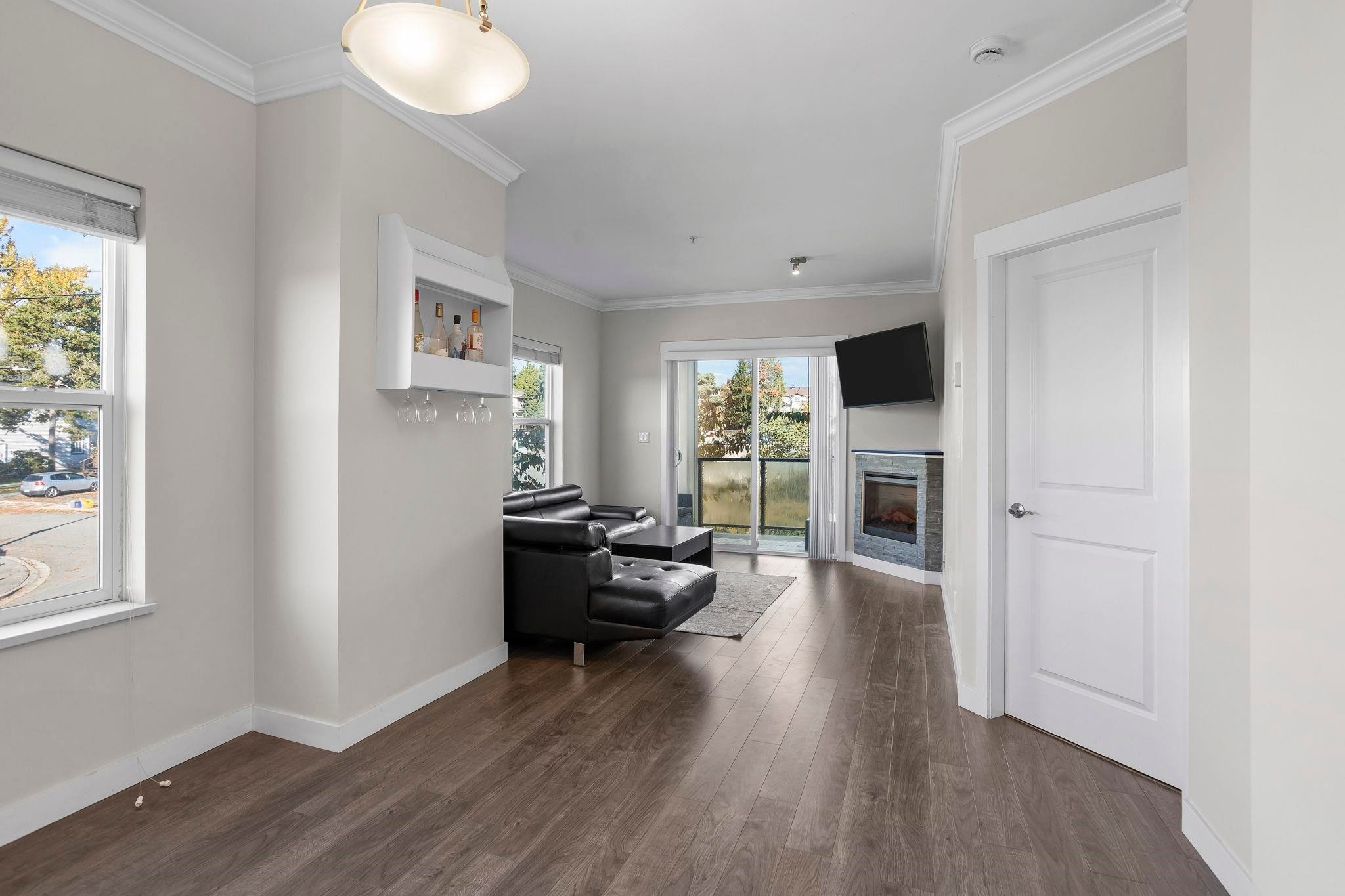 301-11580 223 Street, Maple Ridge, BC