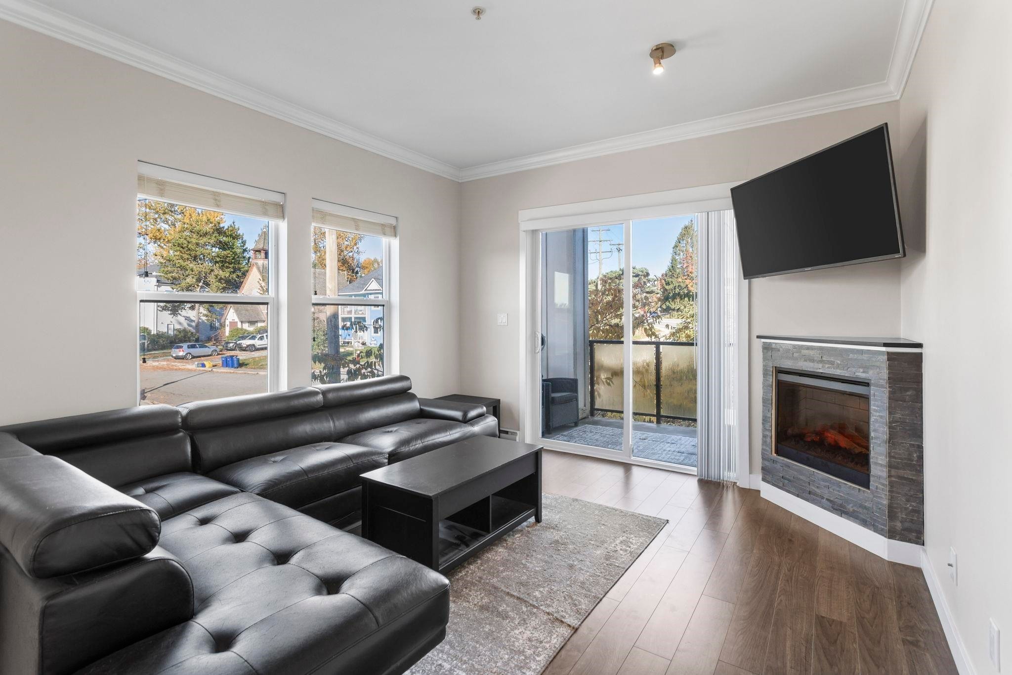 301-11580 223 Street, Maple Ridge, BC