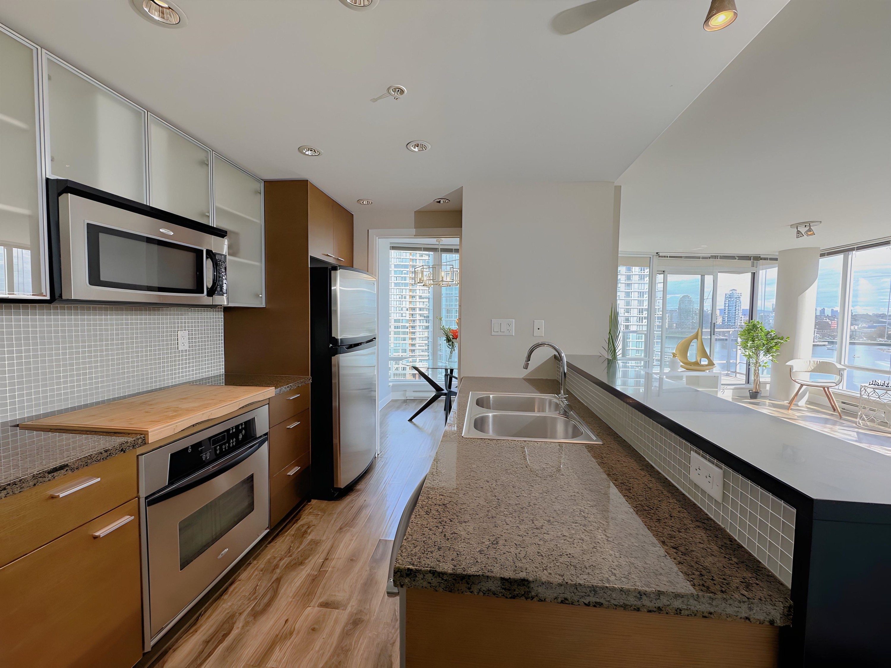 1506-980 Cooperage Way, Vancouver, BC