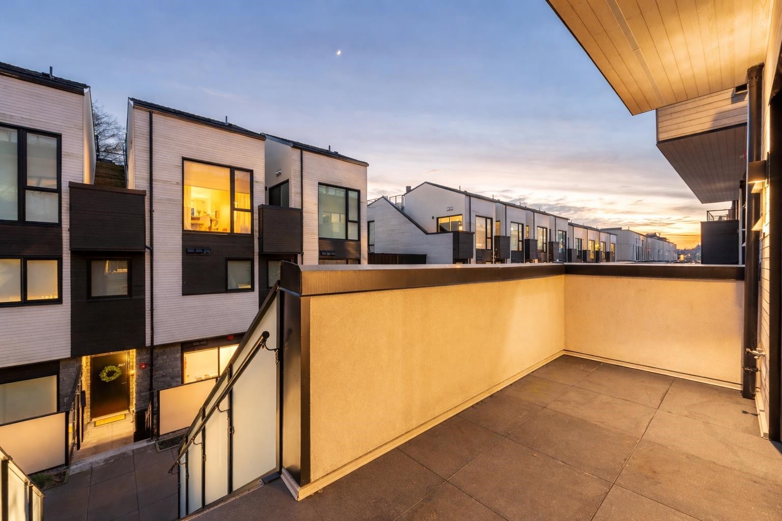 223-650 2Nd Street E, North Vancouver, BC