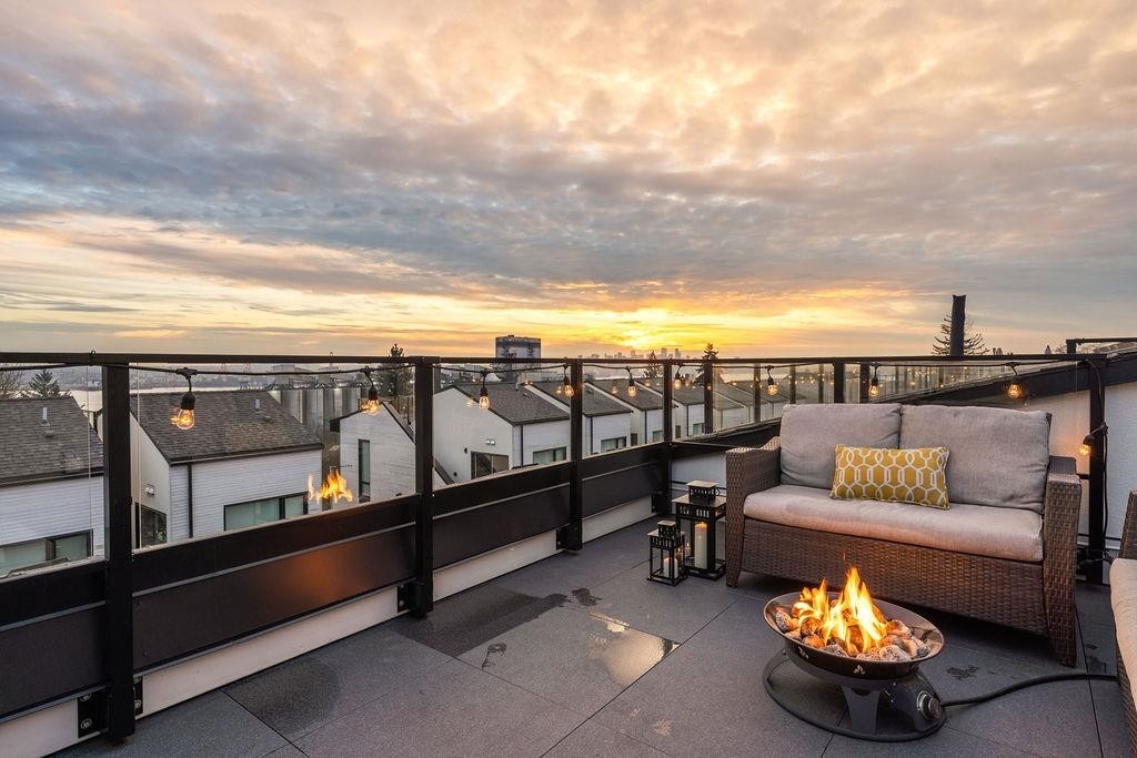 223-650 2Nd Street E, North Vancouver, BC