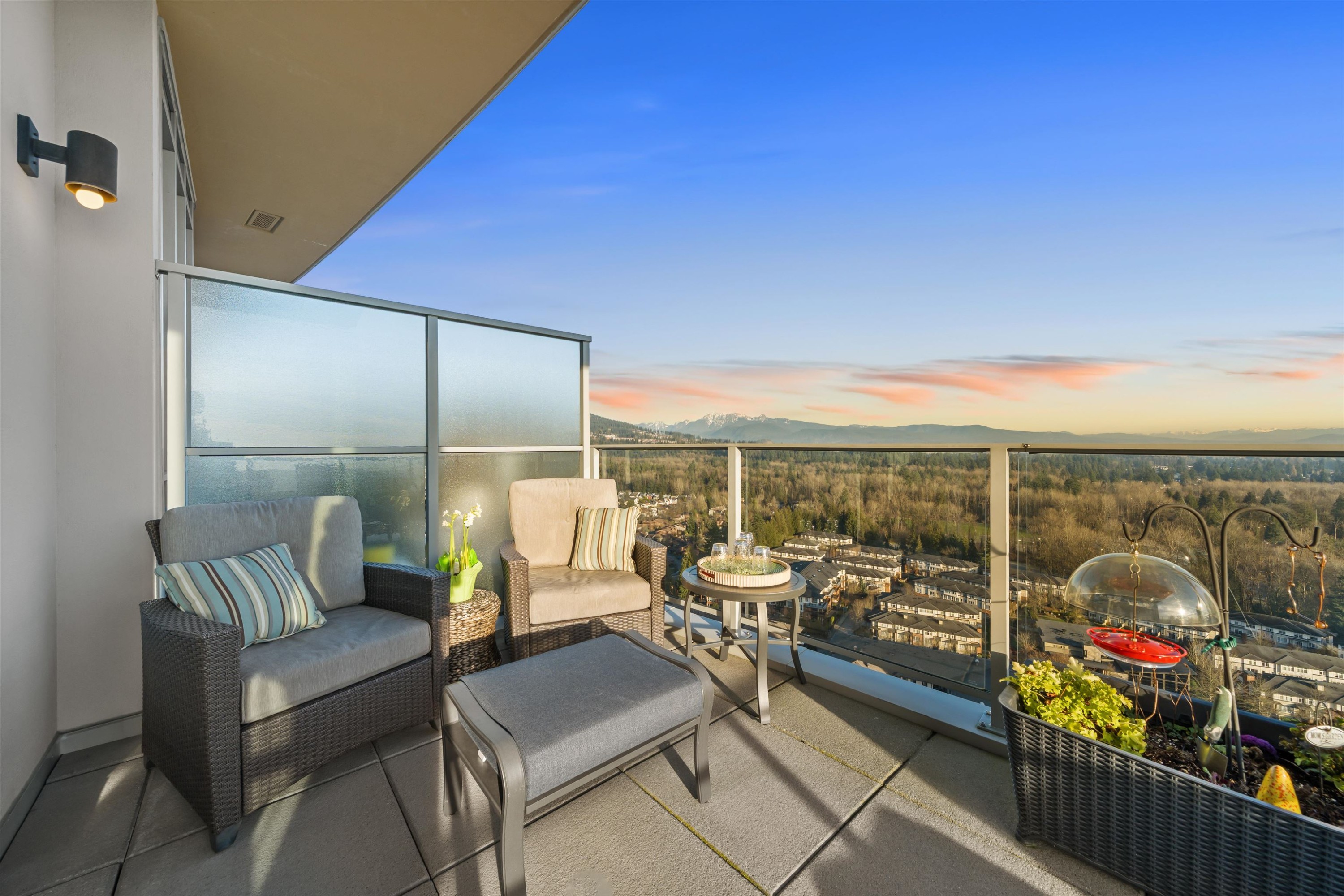 2903-3093 Windsor Gate, Coquitlam, BC