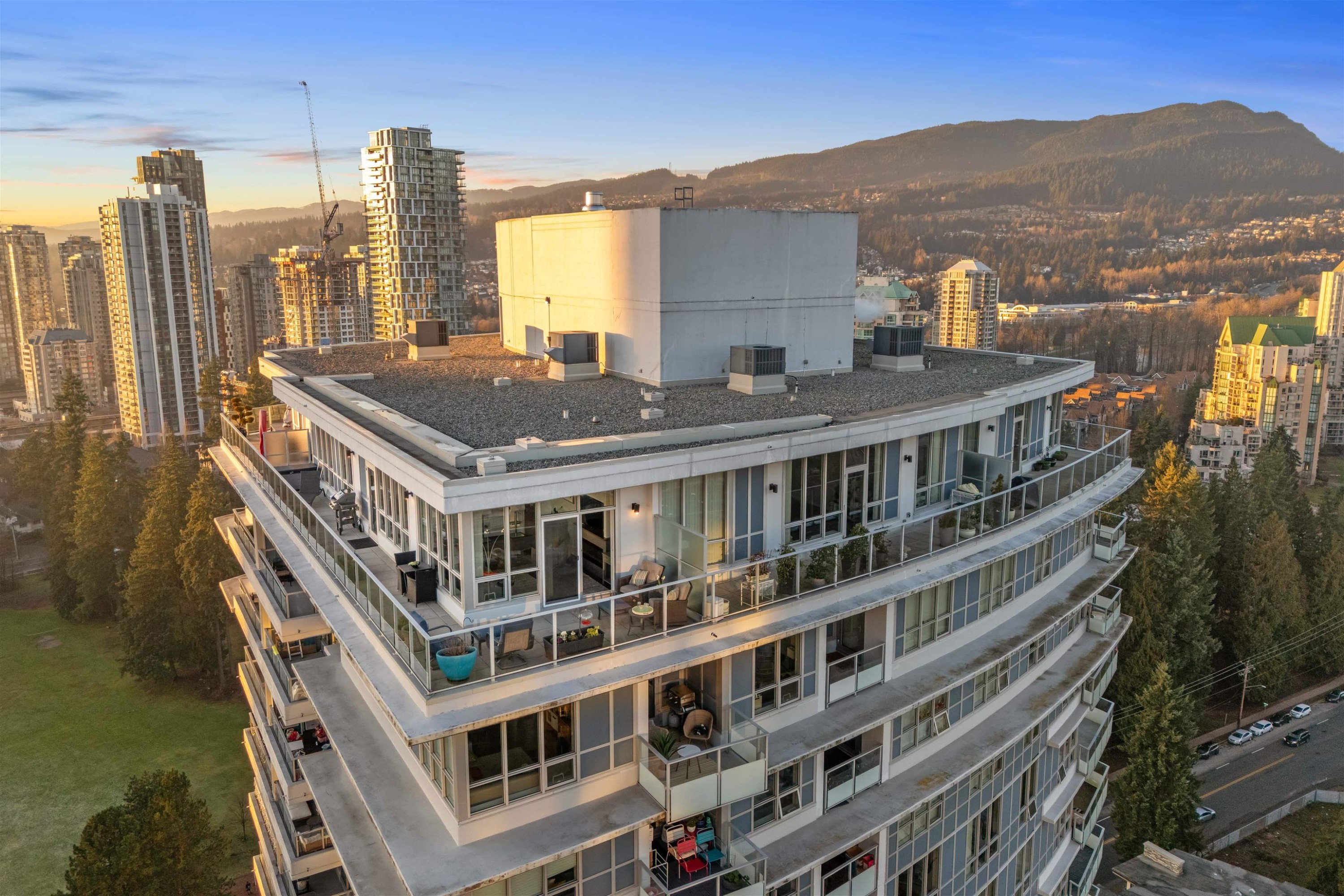 2903-3093 Windsor Gate, Coquitlam, BC