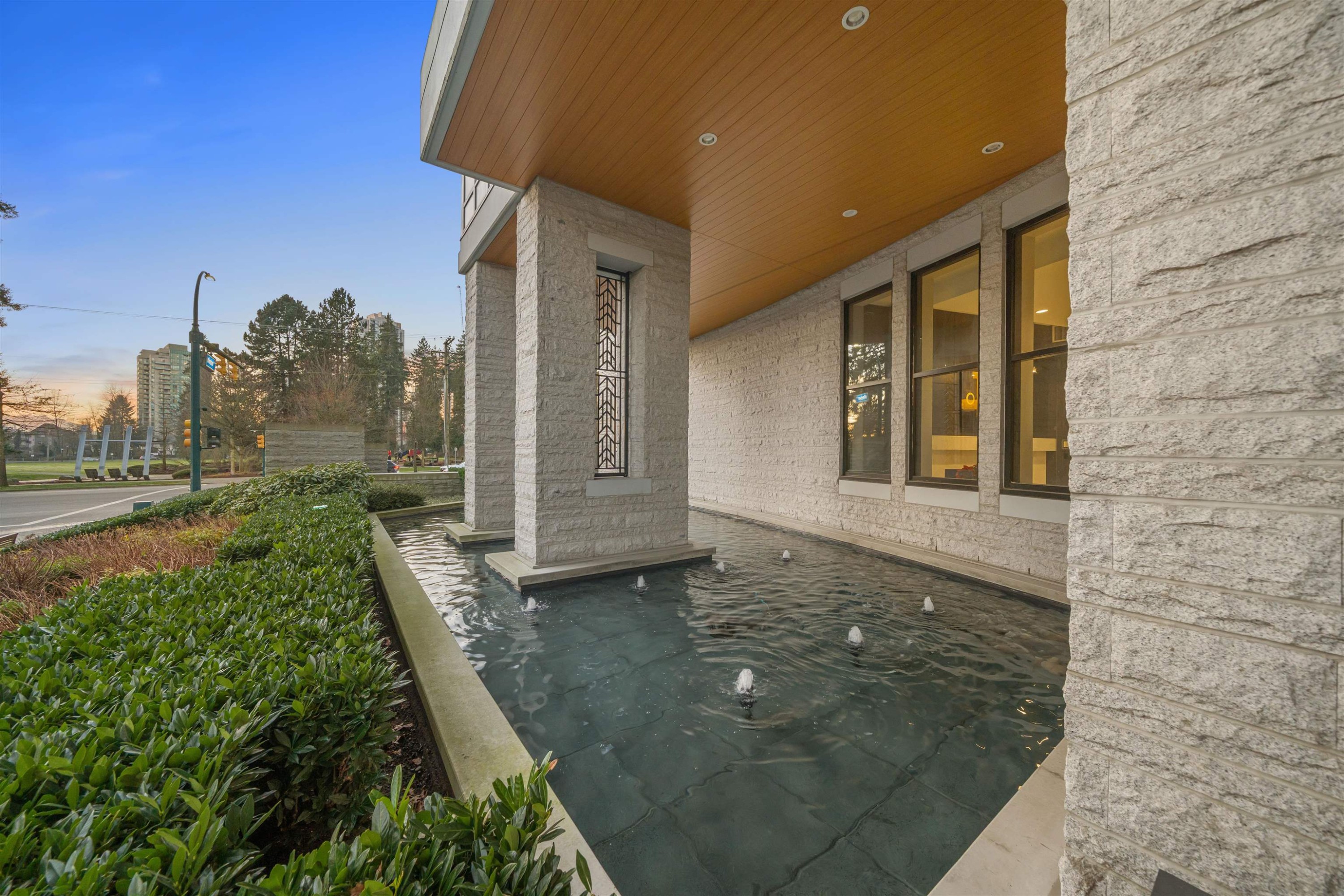 2903-3093 Windsor Gate, Coquitlam, BC