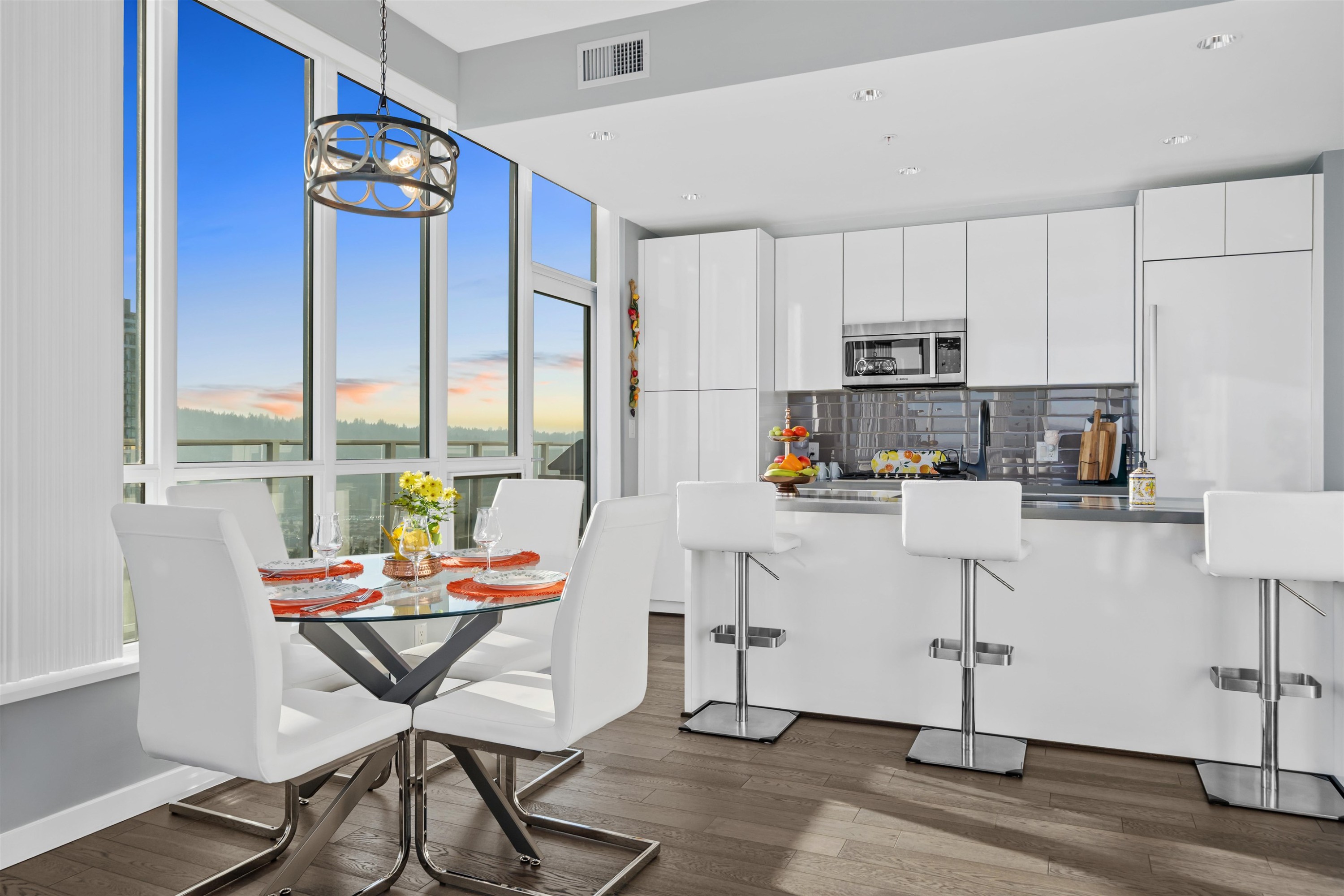 2903-3093 Windsor Gate, Coquitlam, BC