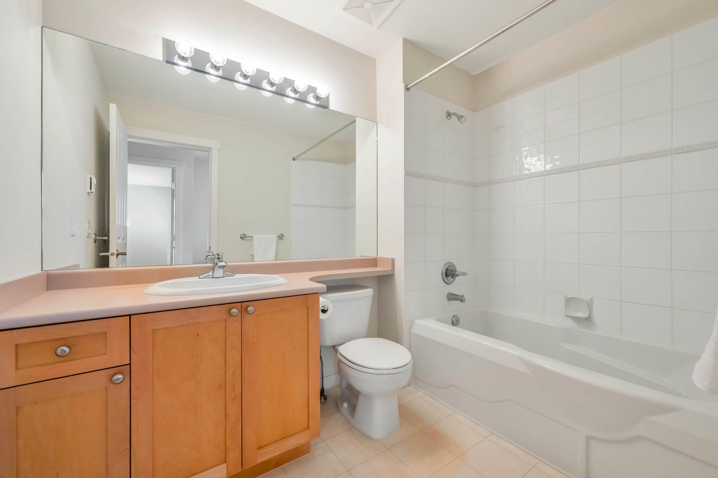 68-5900 Ferry Road, Delta, BC