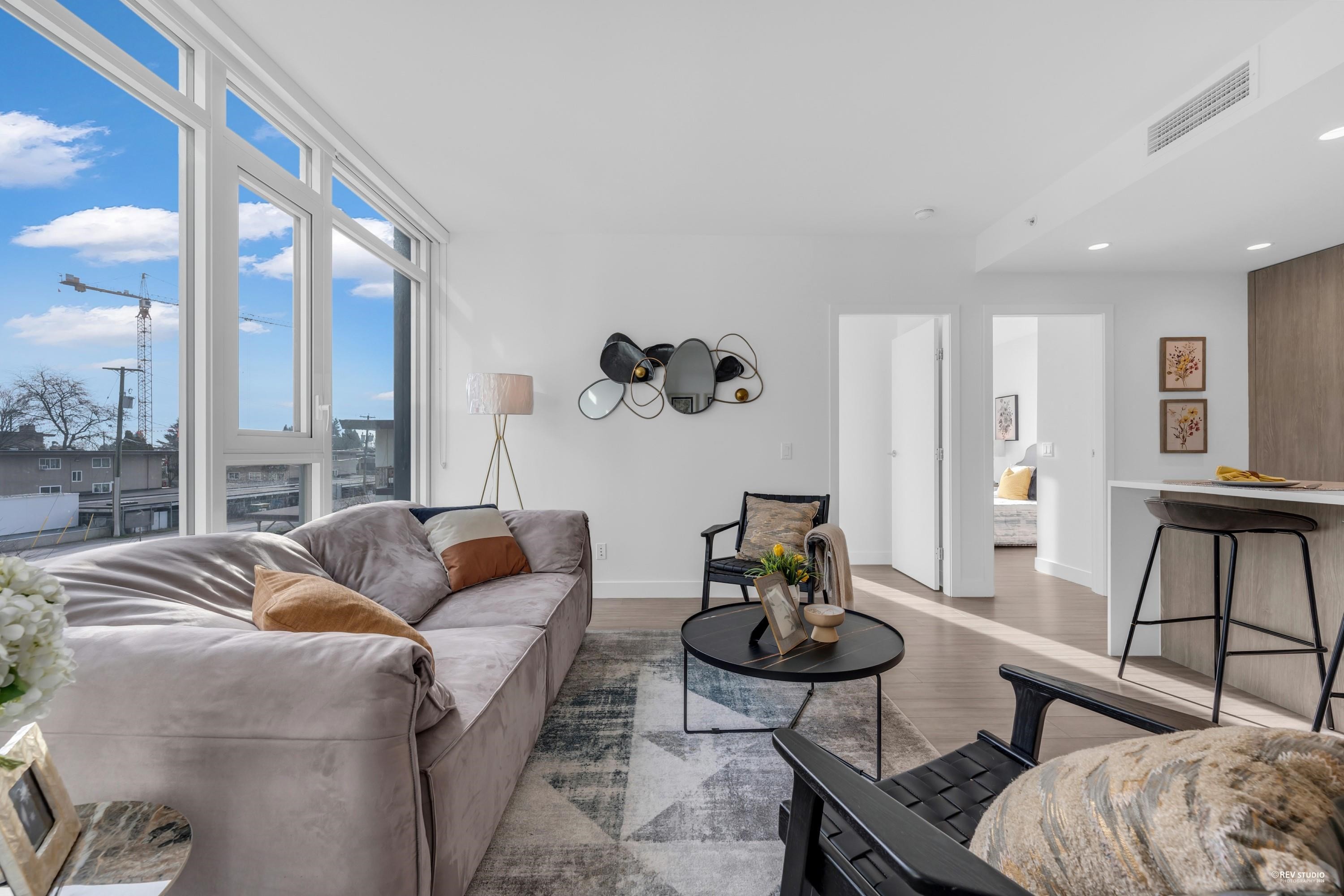 301-6398 Silver Avenue, Burnaby, BC