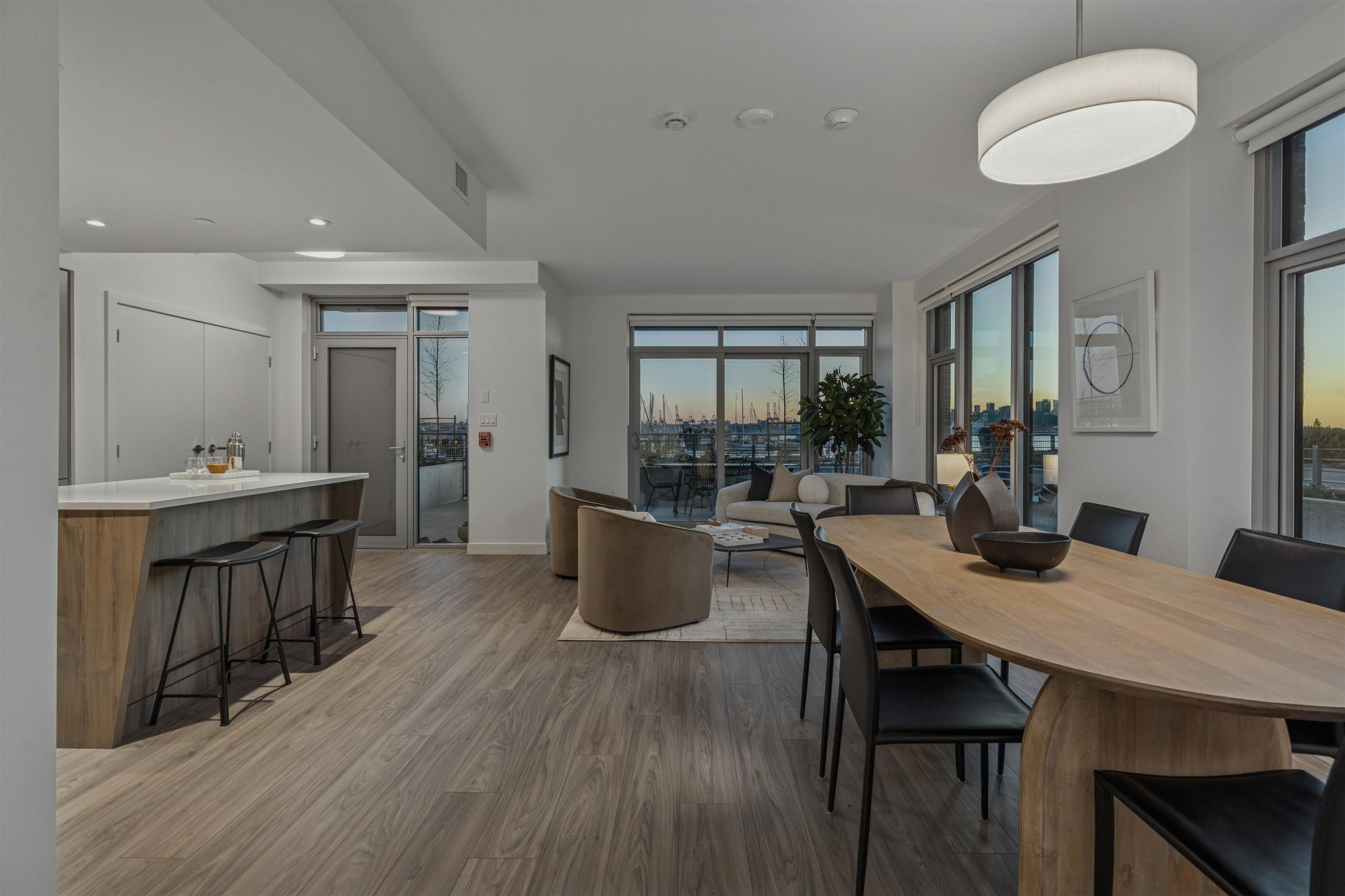 112-755 Harbourside Drive, North Vancouver, BC