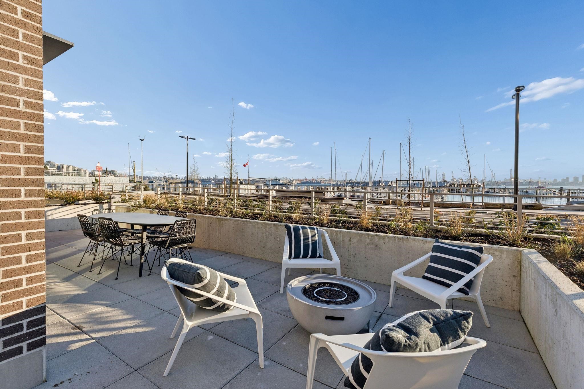 112-755 Harbourside Drive, North Vancouver, BC