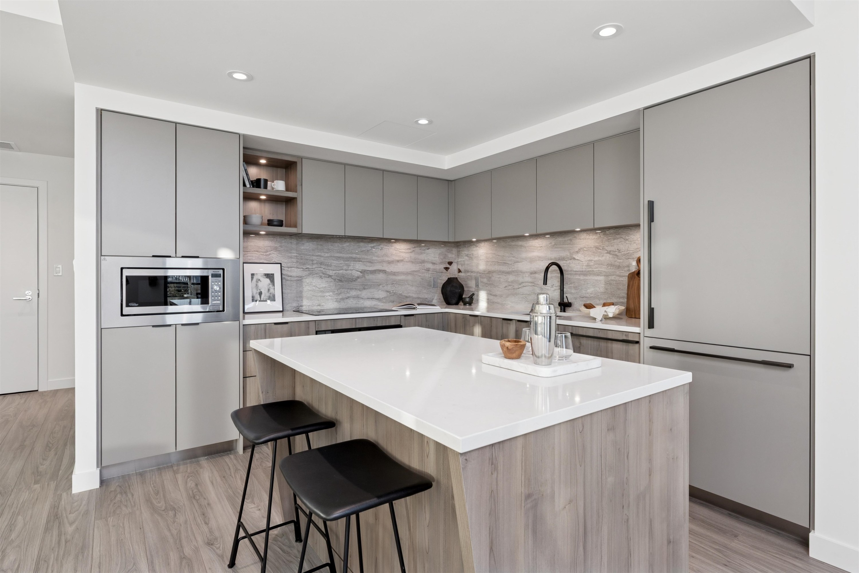 112-755 Harbourside Drive, North Vancouver, BC