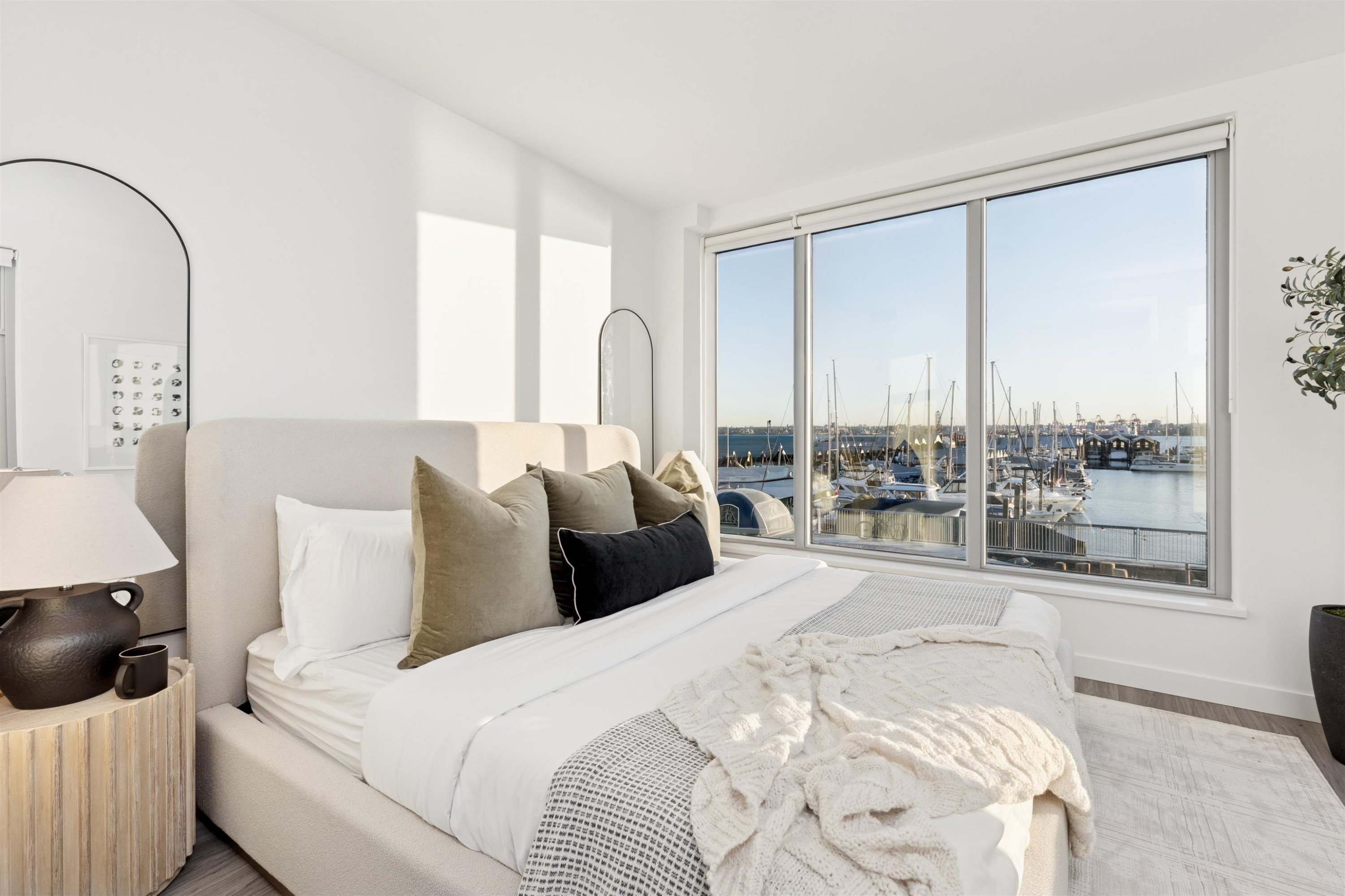 112-755 Harbourside Drive, North Vancouver, BC