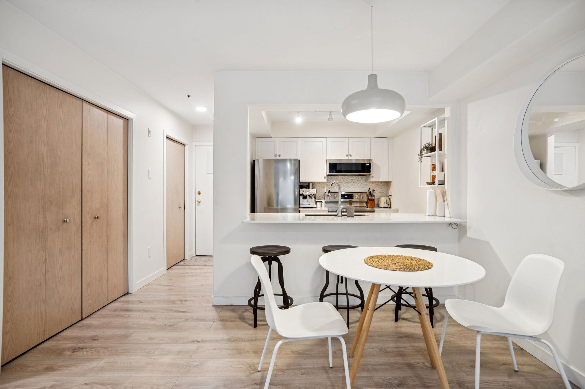 103-1515 6Th Avenue E, Vancouver, BC