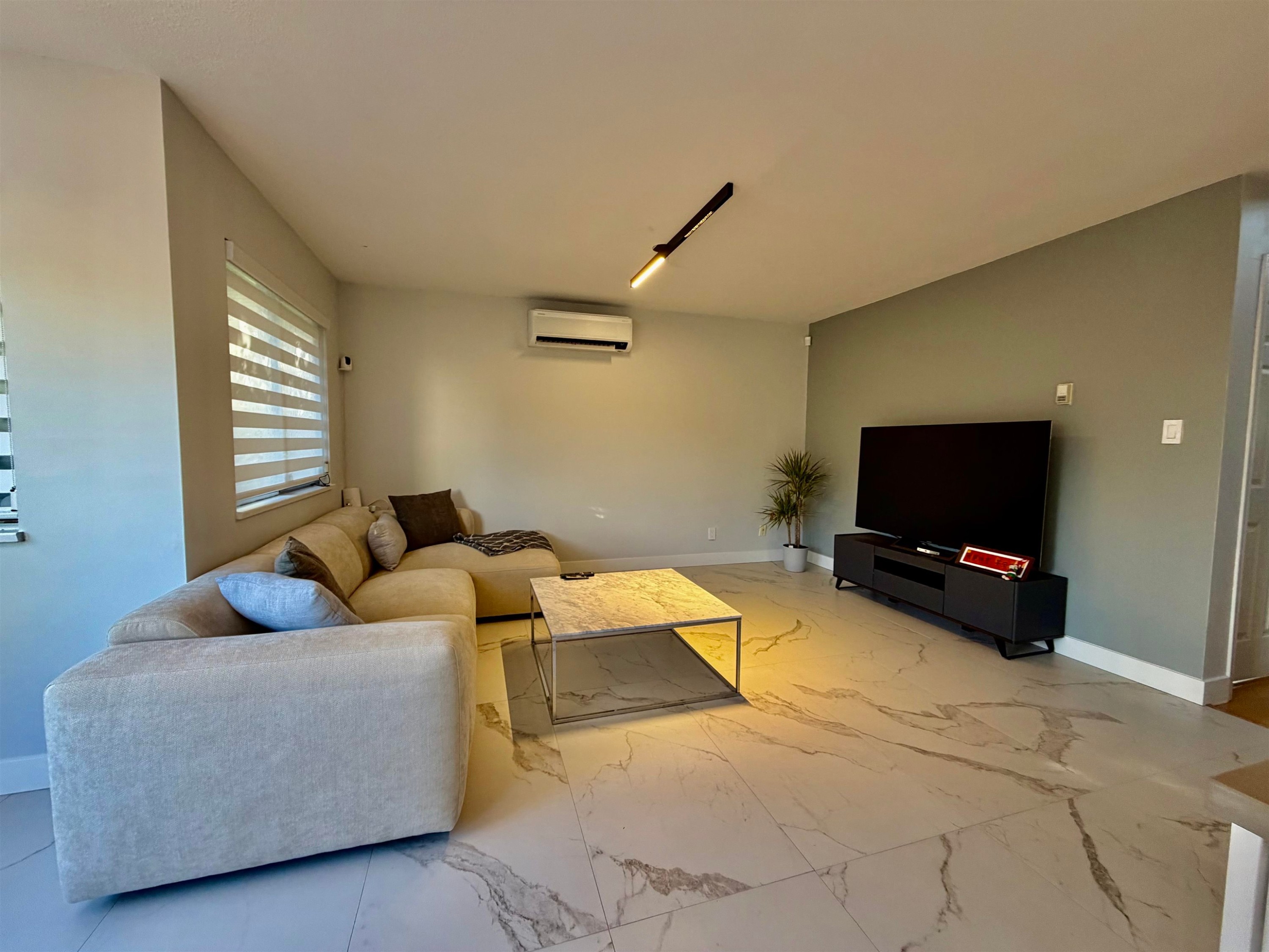 9810 Tuttle Avenue, Richmond, BC