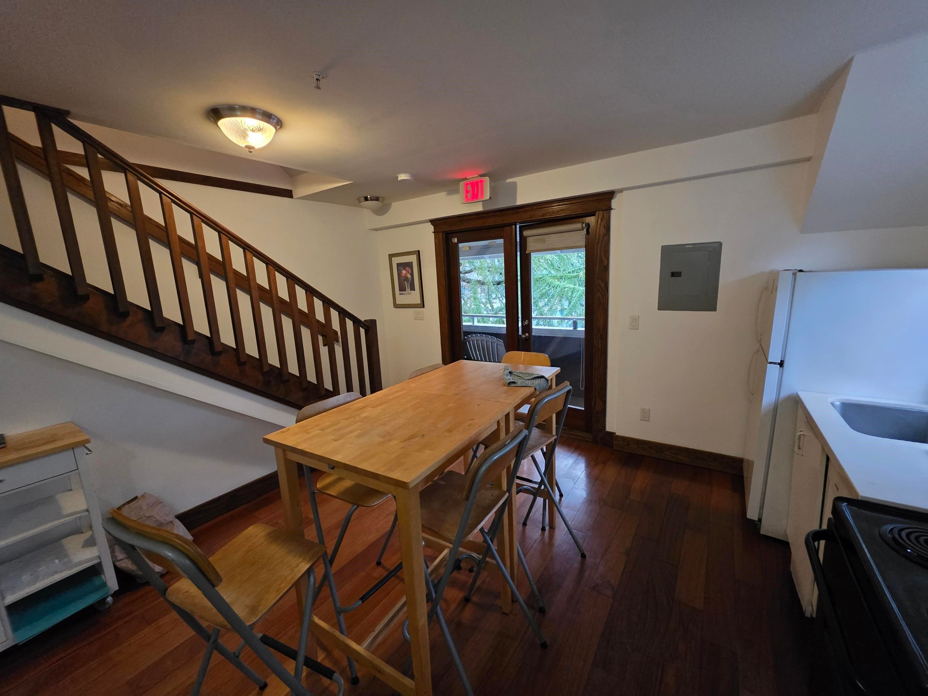 387 13Th Avenue W, Vancouver, BC