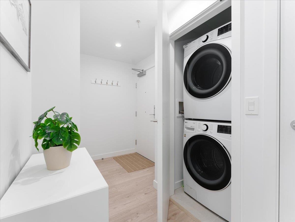 502-2181 Madison Avenue, Burnaby, BC