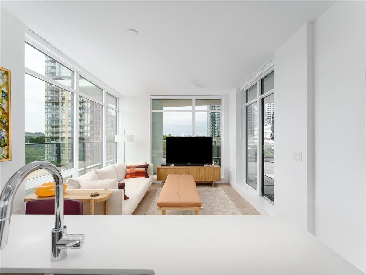 502-2181 Madison Avenue, Burnaby, BC