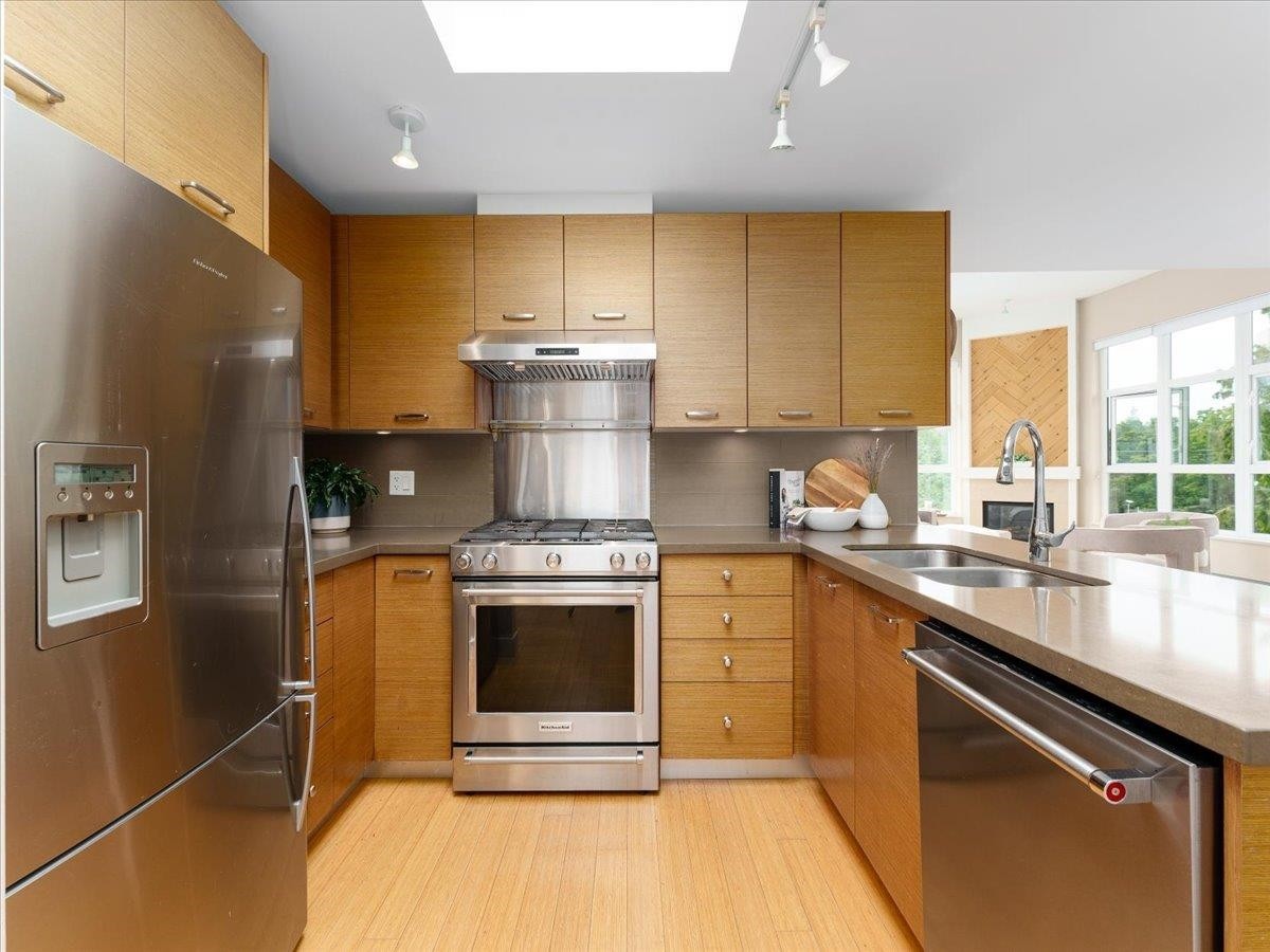 402-3732 Mt Seymour Parkway, North Vancouver, BC