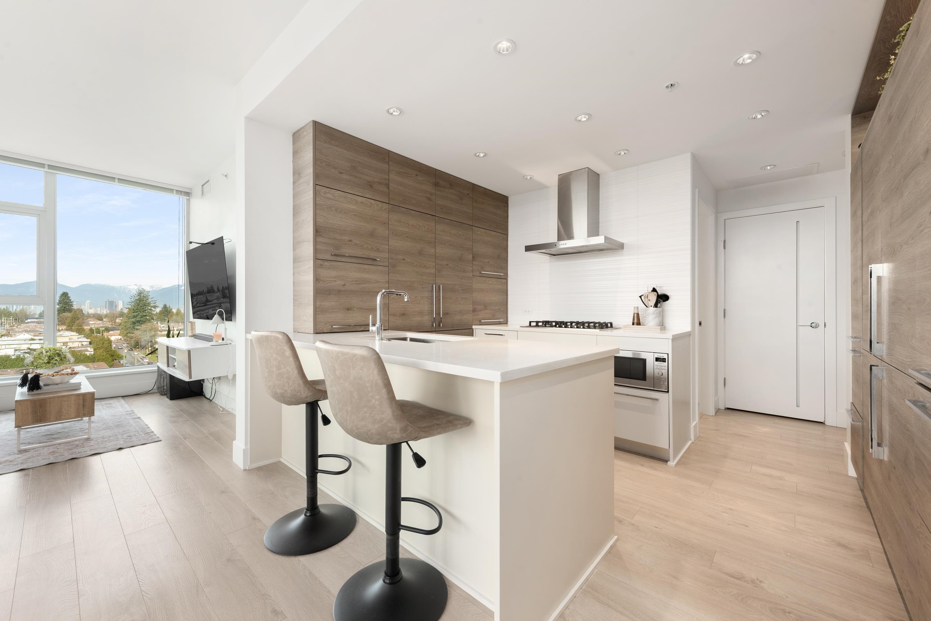 1110-7358 Edmonds Street, Burnaby, BC