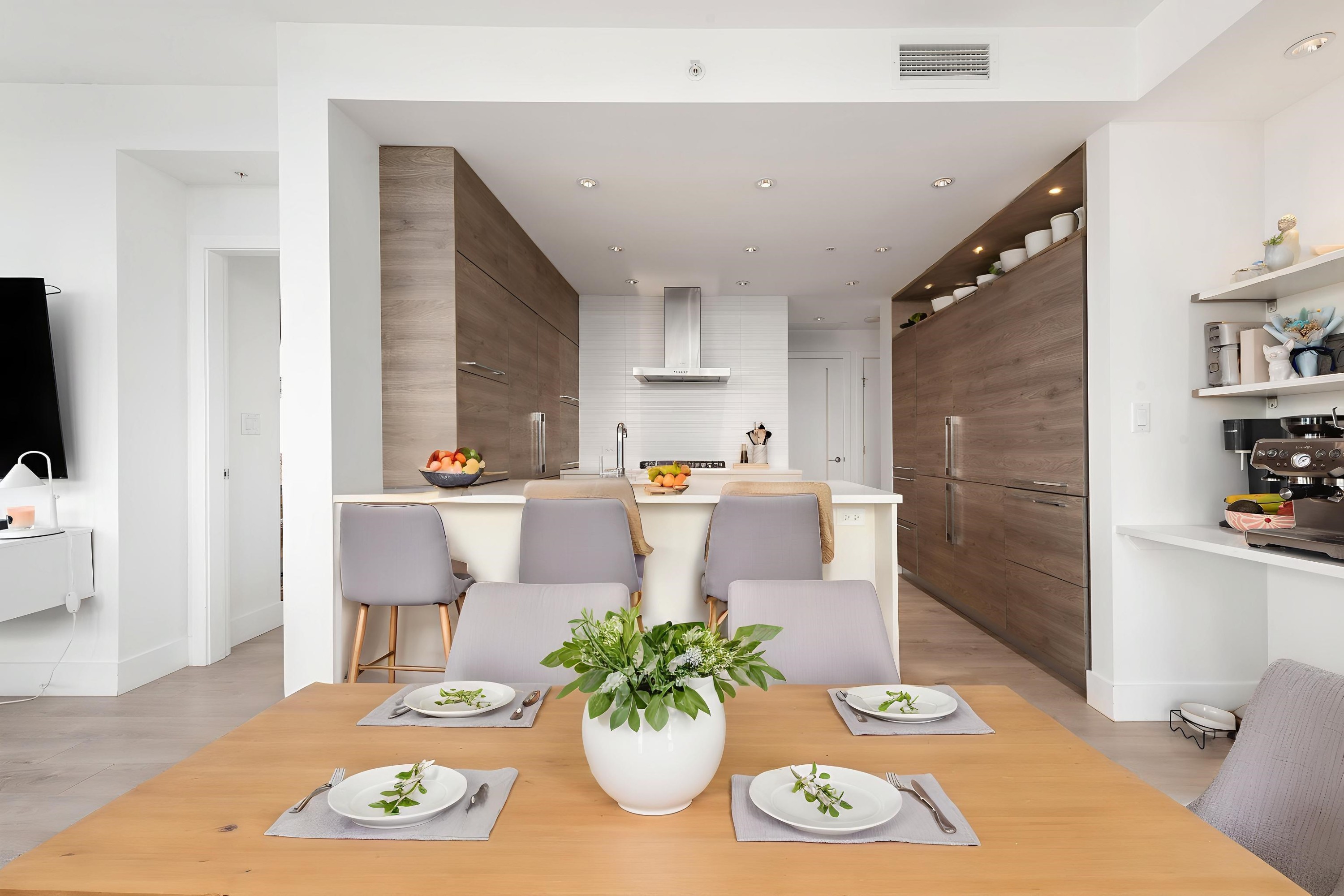 1110-7358 Edmonds Street, Burnaby, BC