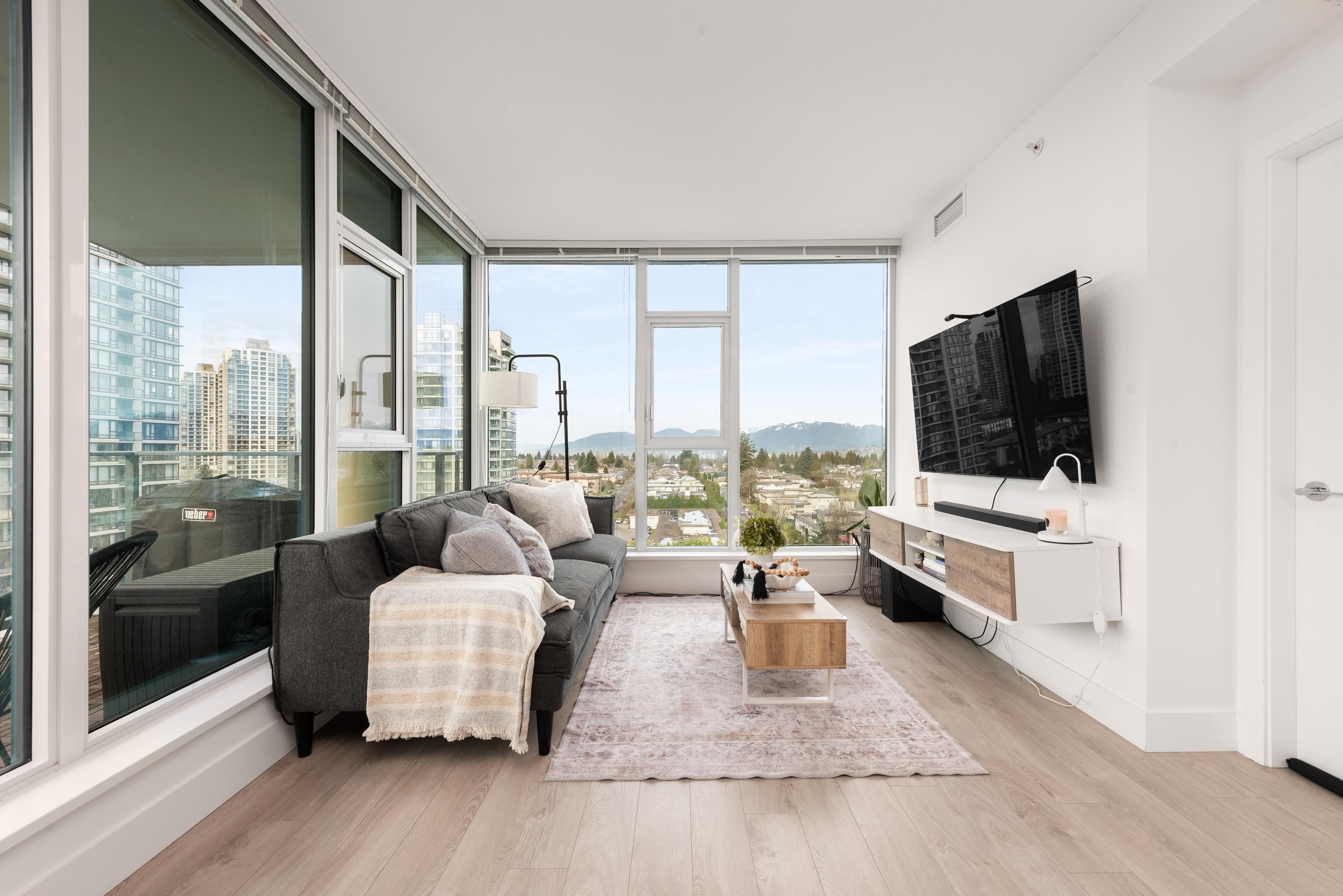 1110-7358 Edmonds Street, Burnaby, BC