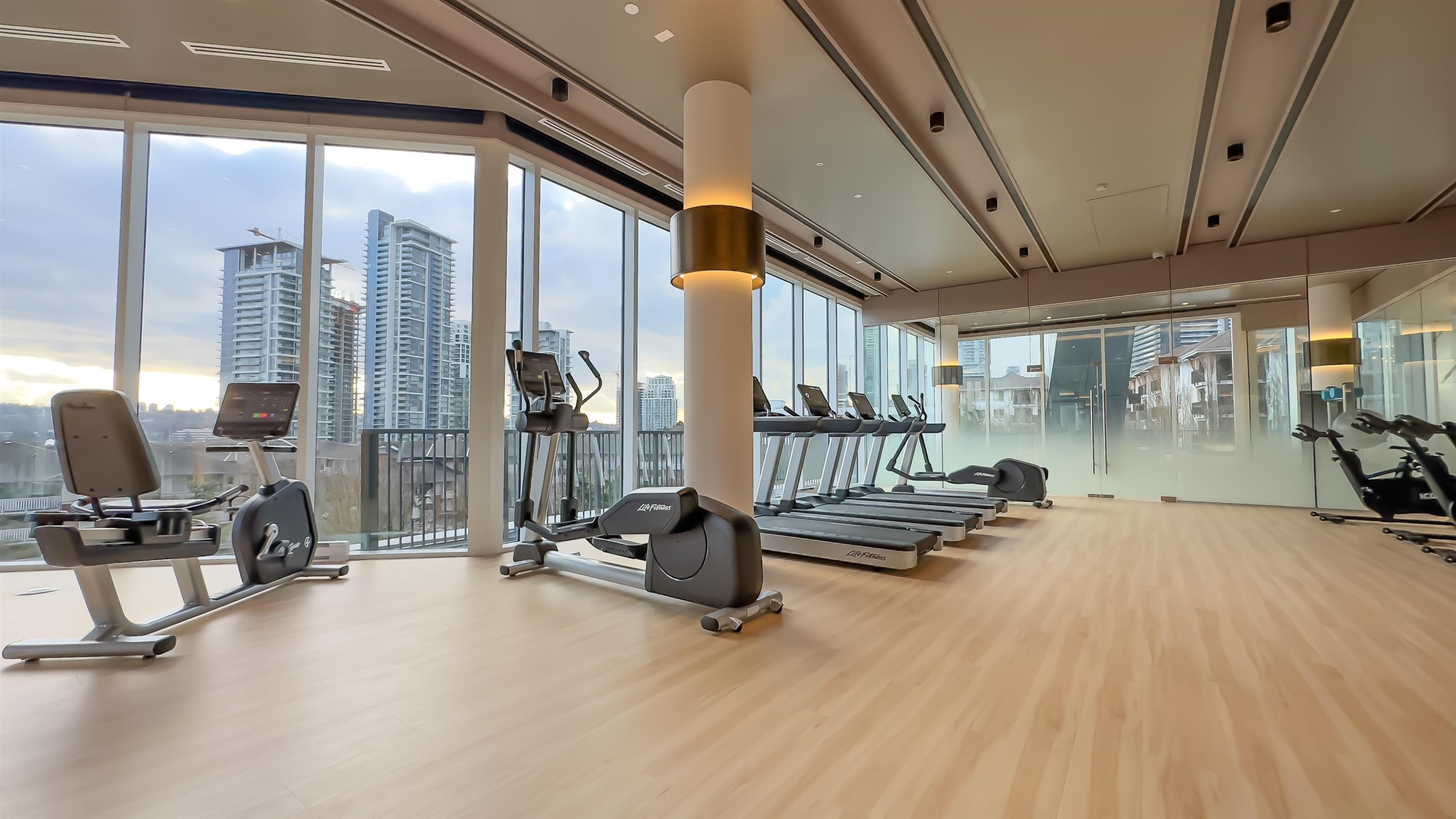 4402-4730 Lougheed Highway, Burnaby, BC