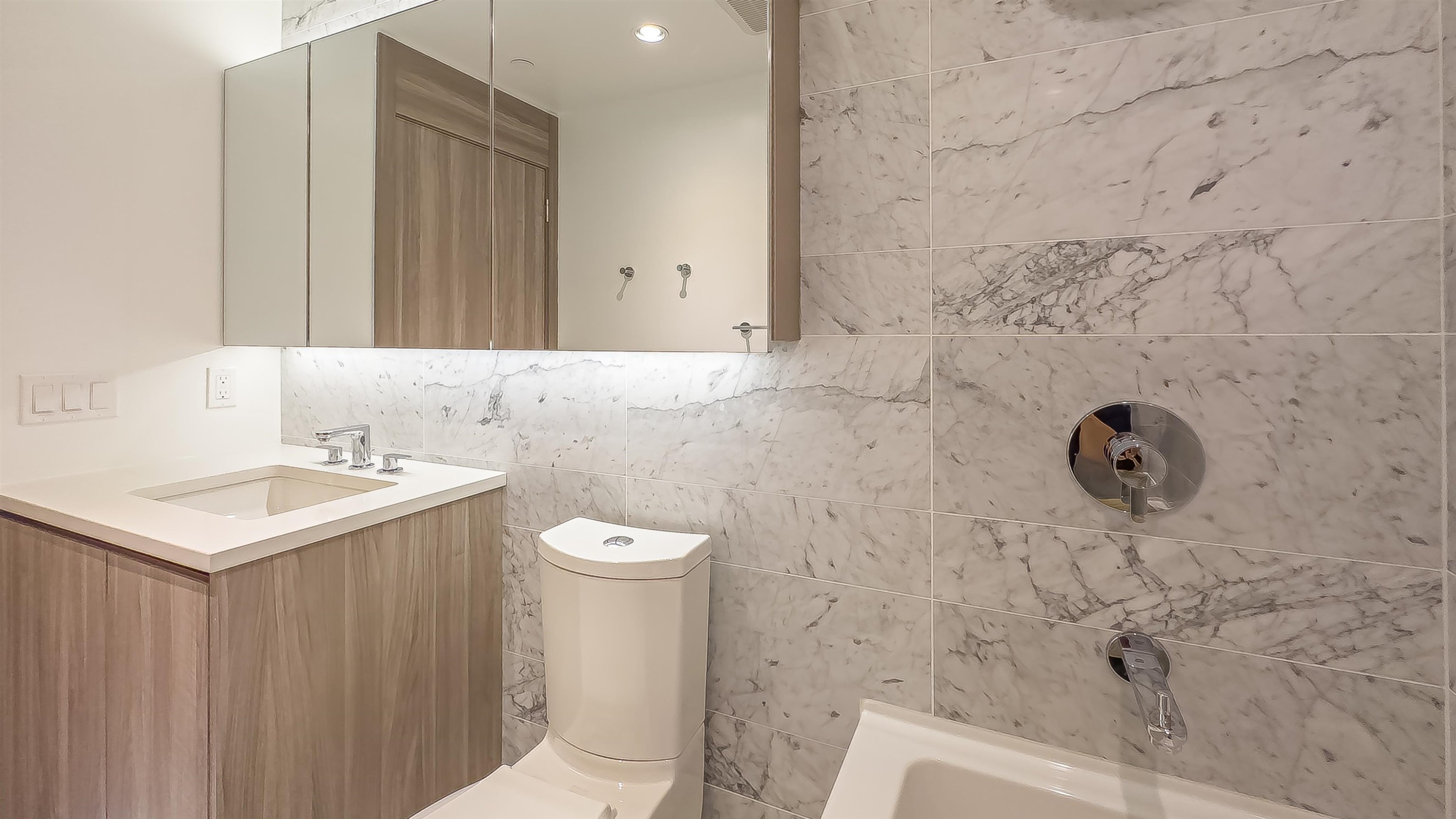 4402-4730 Lougheed Highway, Burnaby, BC