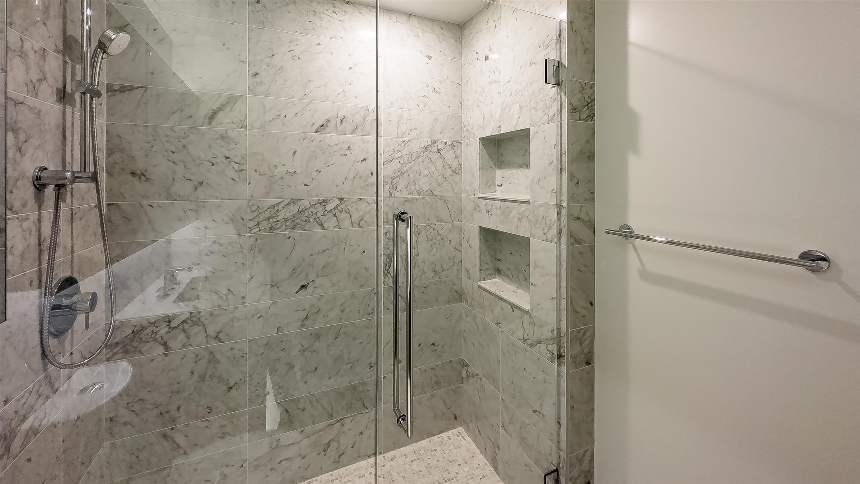 4402-4730 Lougheed Highway, Burnaby, BC