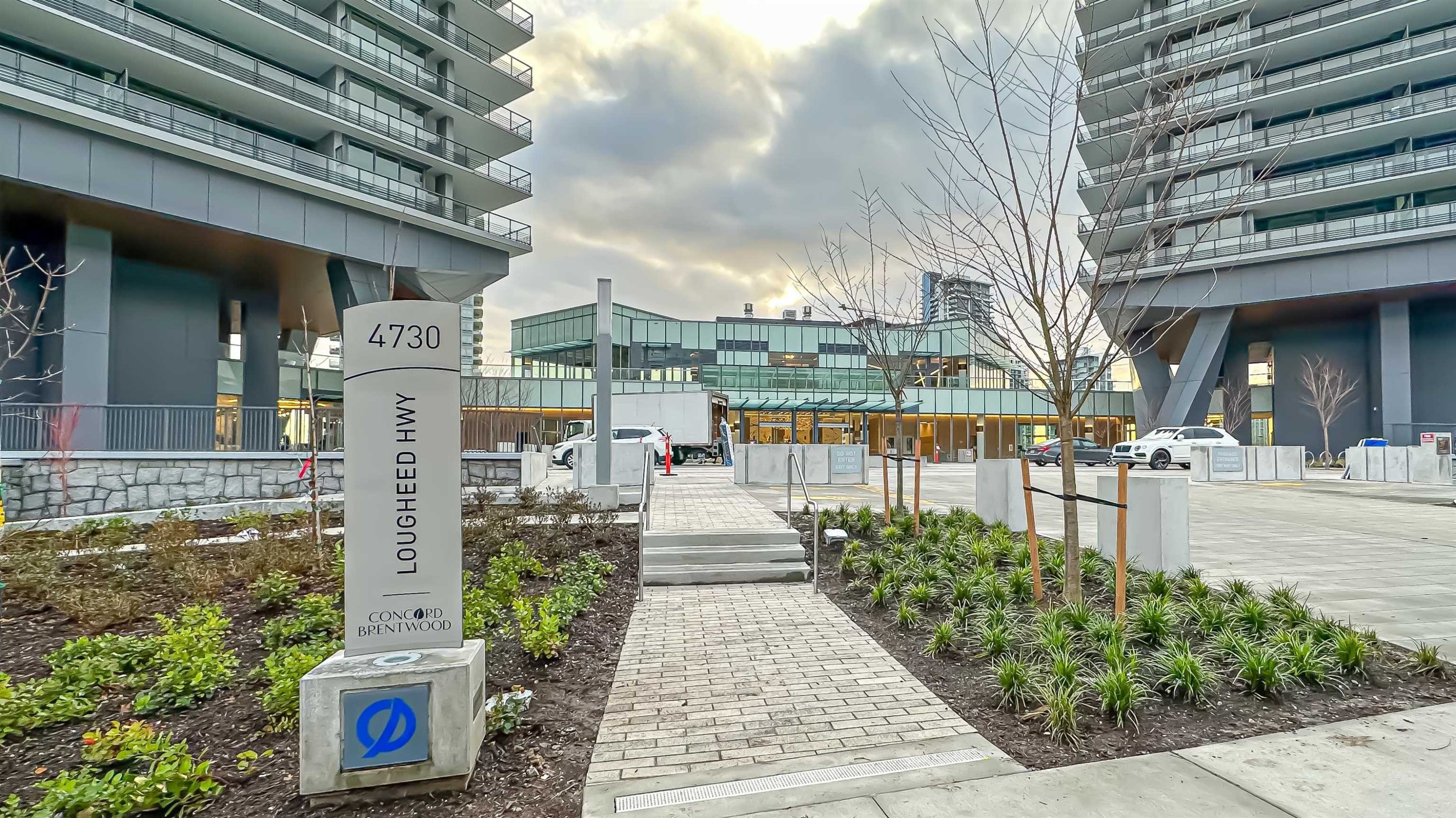 4402-4730 Lougheed Highway, Burnaby, BC