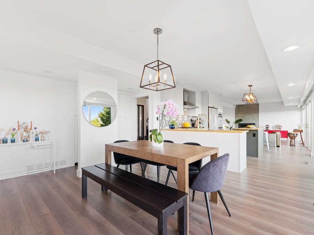 1040 Crestline Road, West Vancouver, BC