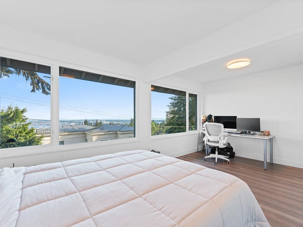 1040 Crestline Road, West Vancouver, BC